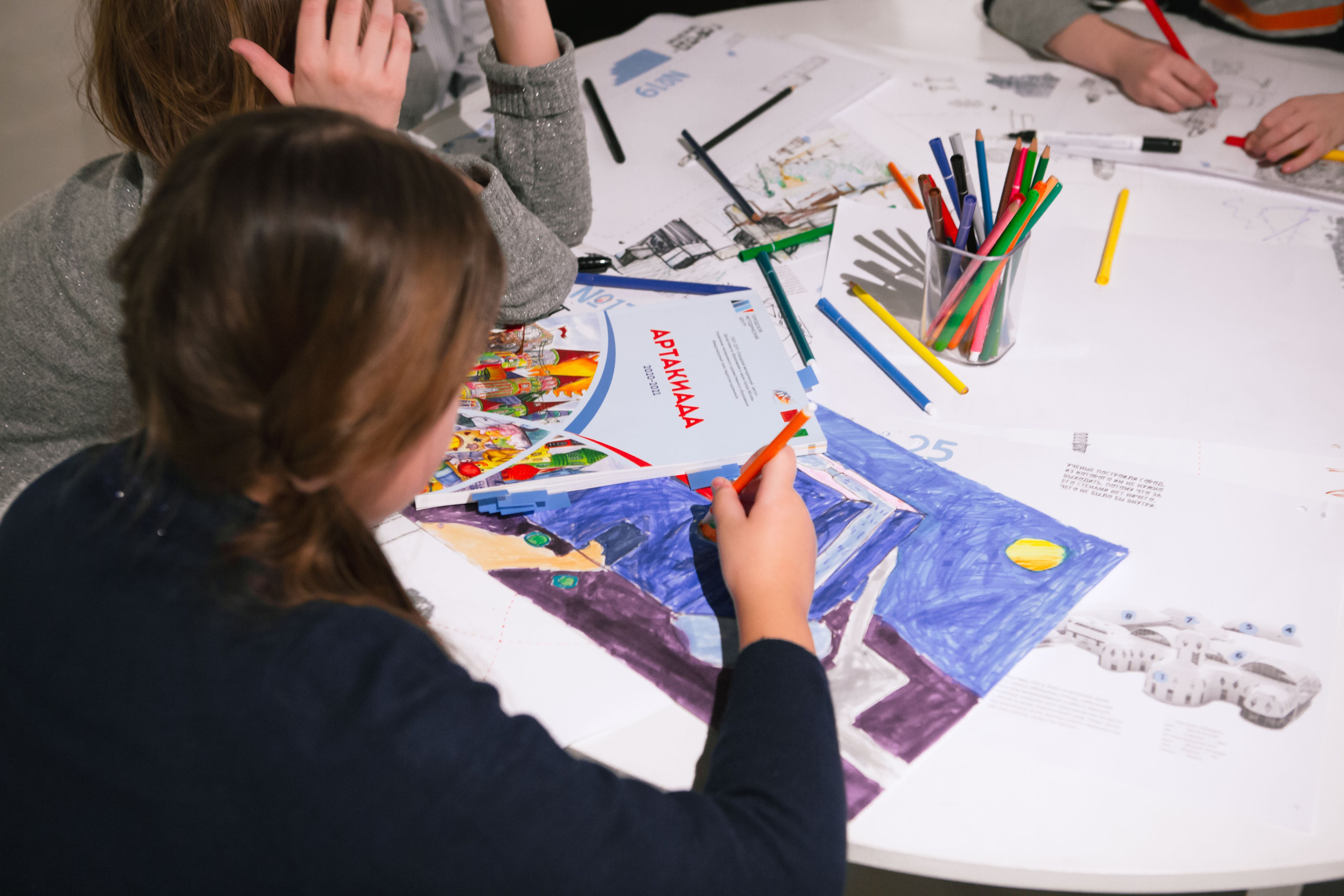 Детская студия «Киношка» г. Москва. Выпускные альбомы и школьный фотограф в Подольске, Троицке, Щербинке, Москве и Московской области