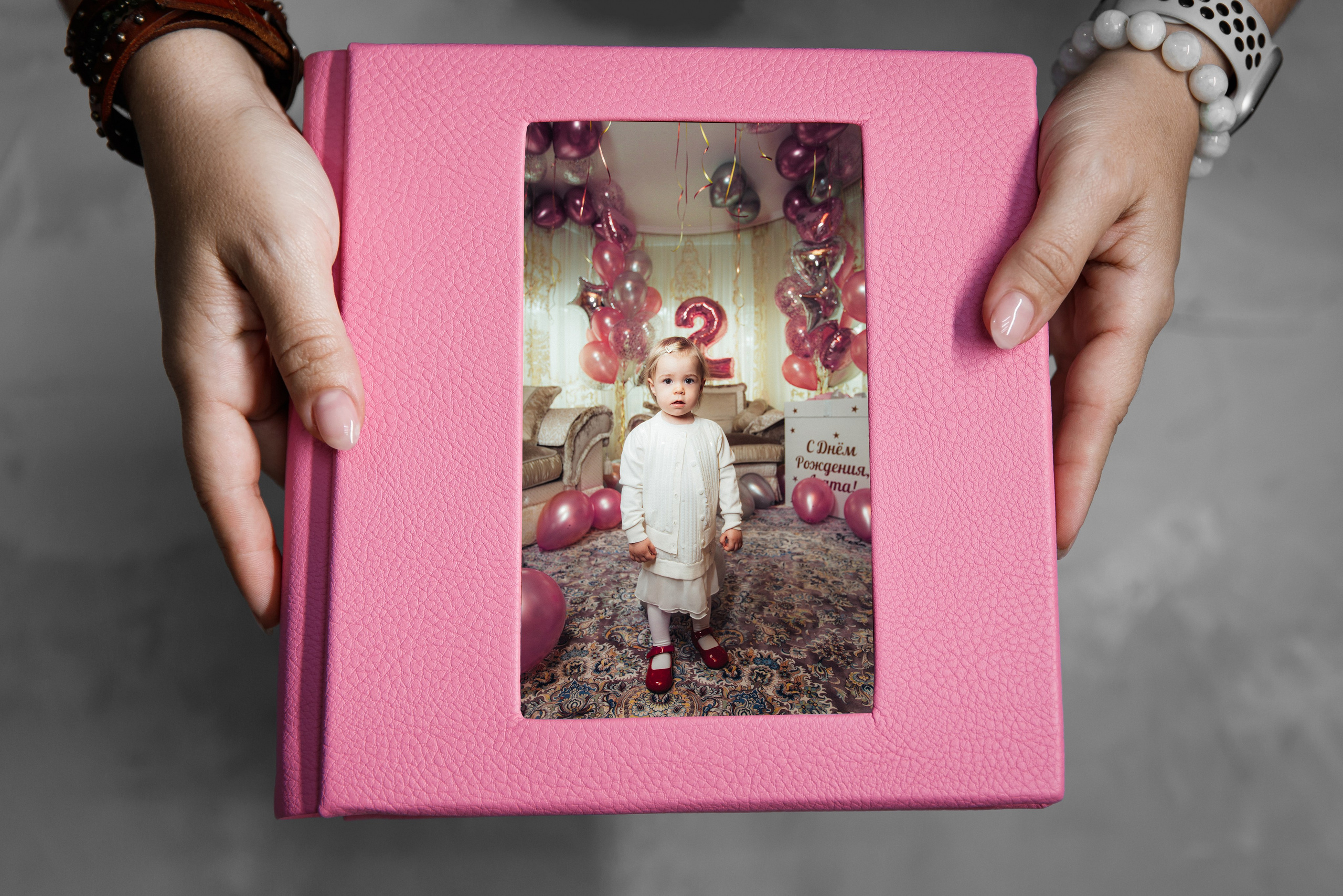 ЛЕВИН. Заказать индивидуальную фотокнигу ручной работы