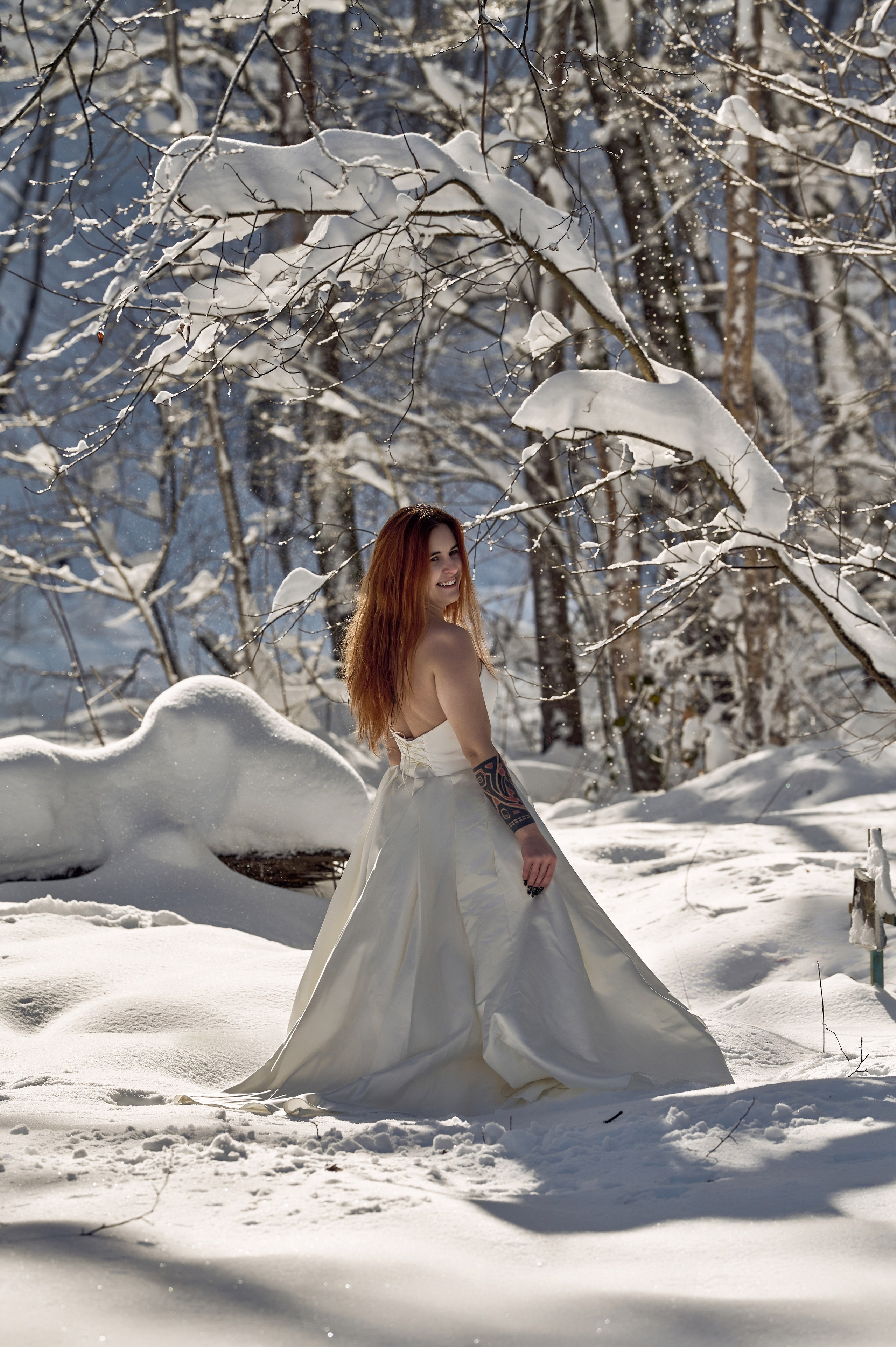 Коммерческая фотосессия в зимнем лесу. Портретный фотограф в Краснодаре Евгений Карпов