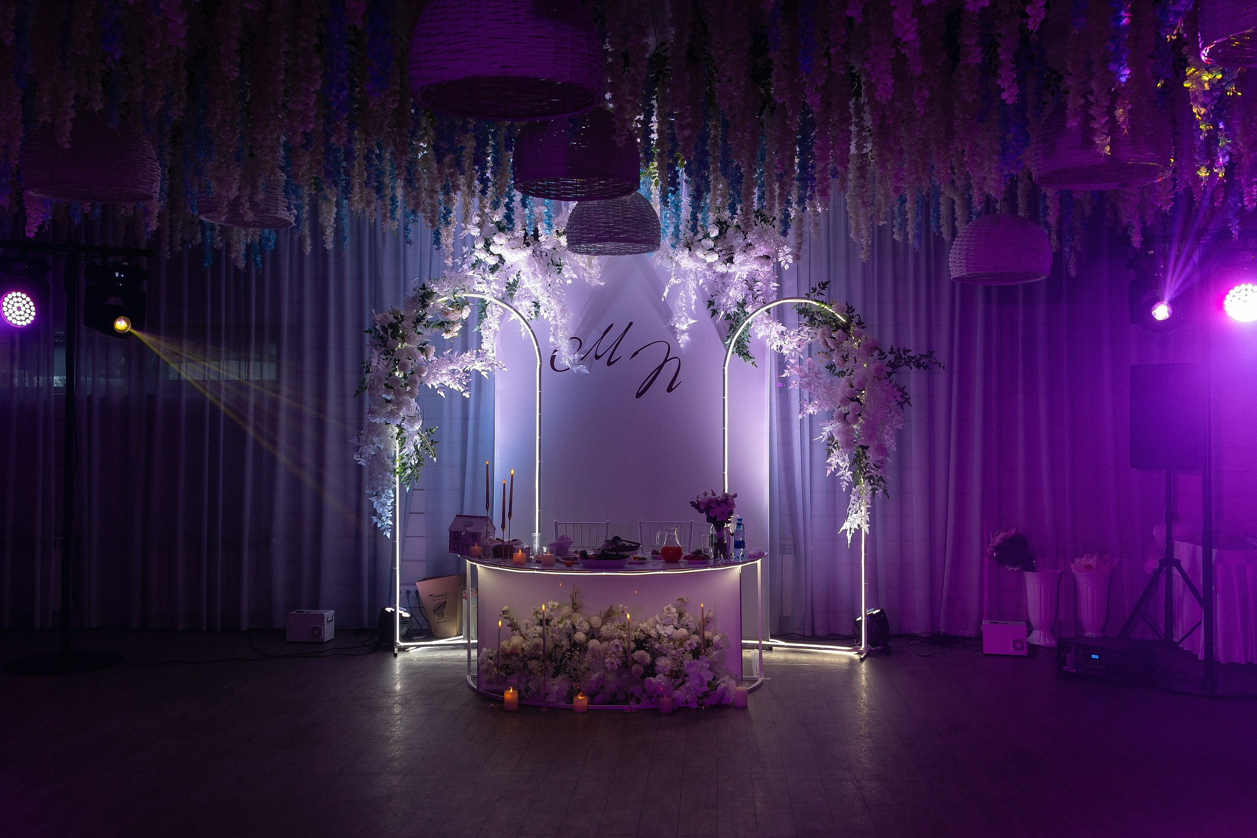 банкетный зал , фото с проф светом в самаре