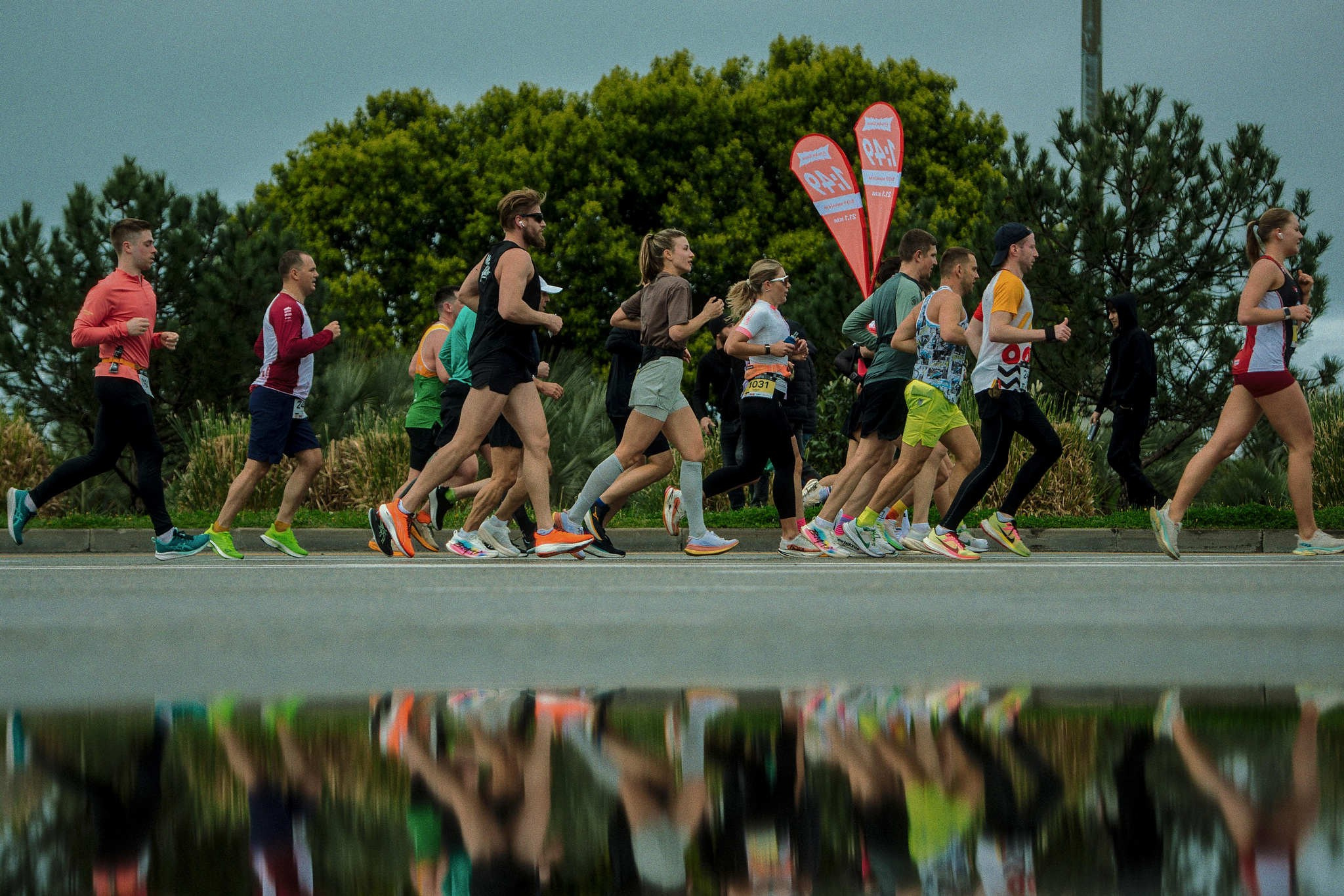 Чемпионат России по полумарафону. Сириус Автодром 2026. Репортажный фотограф в Сочи — Михаил Мордасов
