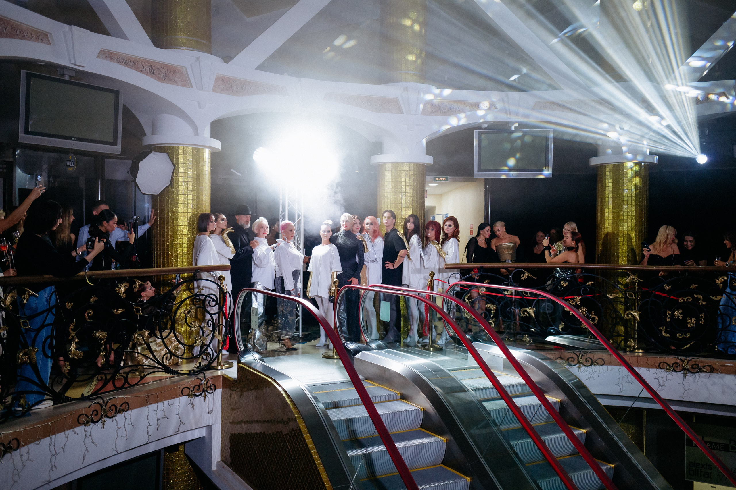 20 лет студии красоты Юлии Харченко. СВОИ. ФОТООТЧЕТЫ-СОБЫТИЯ-МЕСТА