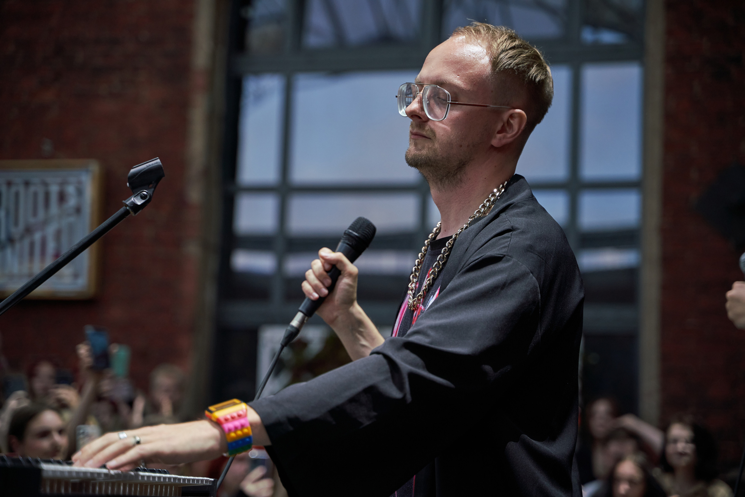 Концерт Электрофорез 8.07.2022 в Санкт-Петербурге. Лена Монахова — портретный и концертный фотограф в Санкт-Петербурге