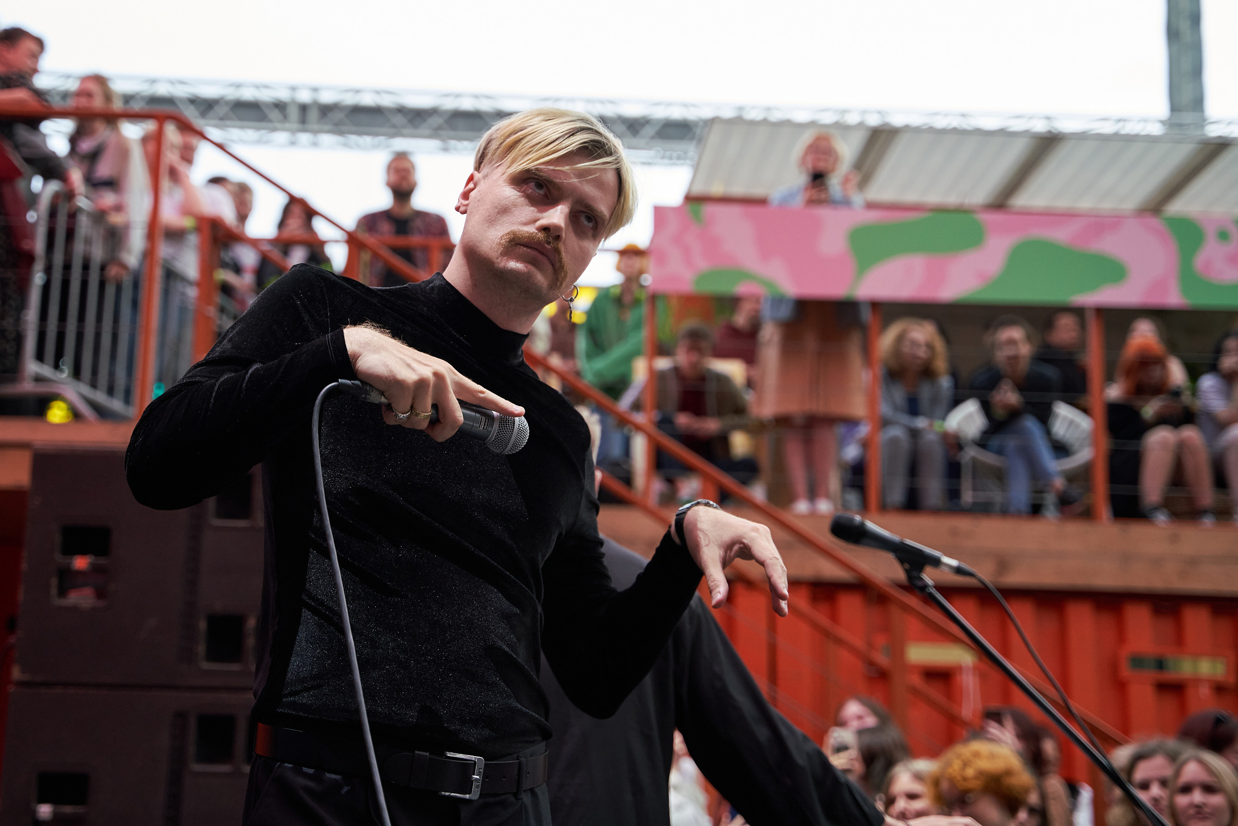 Концерт Электрофорез 8.07.2022 в Санкт-Петербурге. Лена Монахова — портретный и концертный фотограф в Санкт-Петербурге