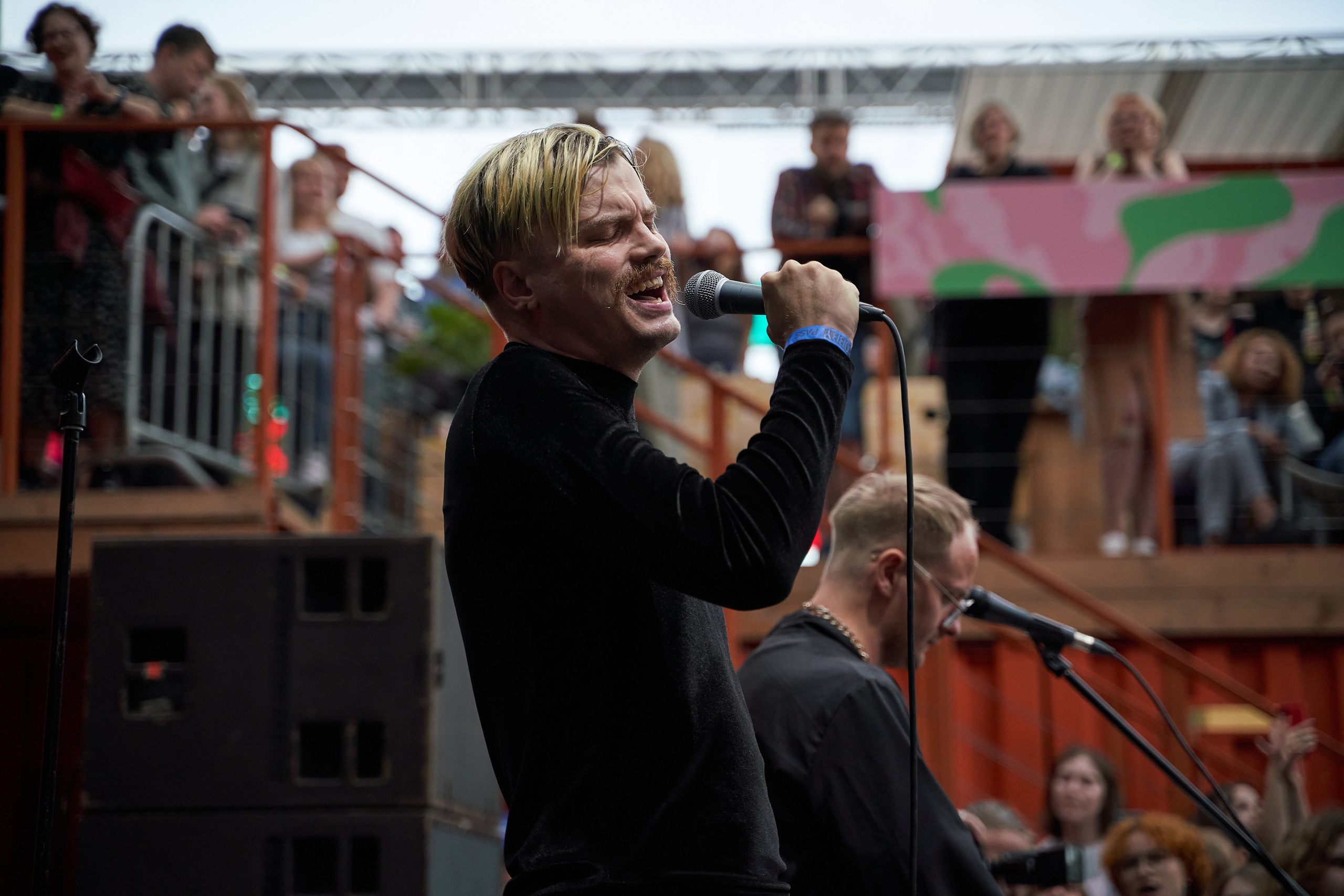 Концерт Электрофорез 8.07.2022 в Санкт-Петербурге. Лена Монахова — портретный и концертный фотограф в Санкт-Петербурге