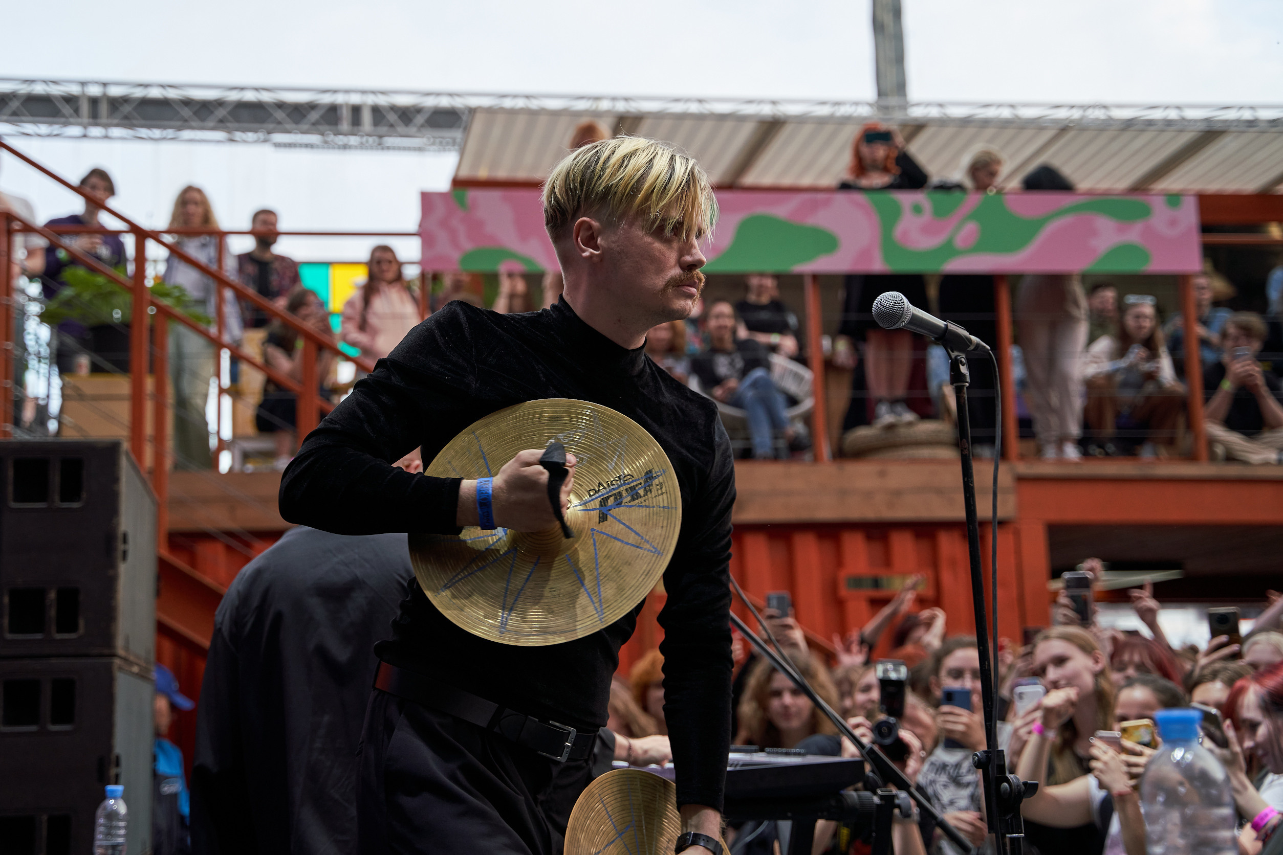 Концерт Электрофорез 8.07.2022 в Санкт-Петербурге. Лена Монахова — портретный и концертный фотограф в Санкт-Петербурге