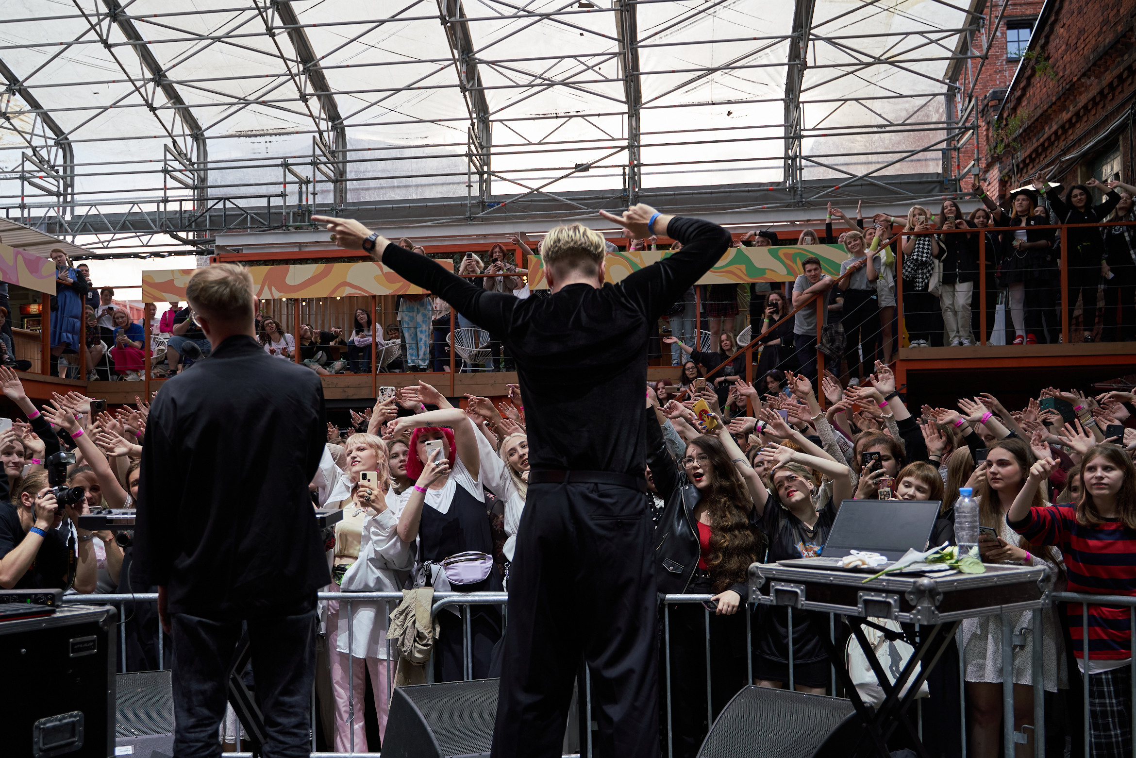 Концерт Электрофорез 8.07.2022 в Санкт-Петербурге. Лена Монахова — портретный и концертный фотограф в Санкт-Петербурге