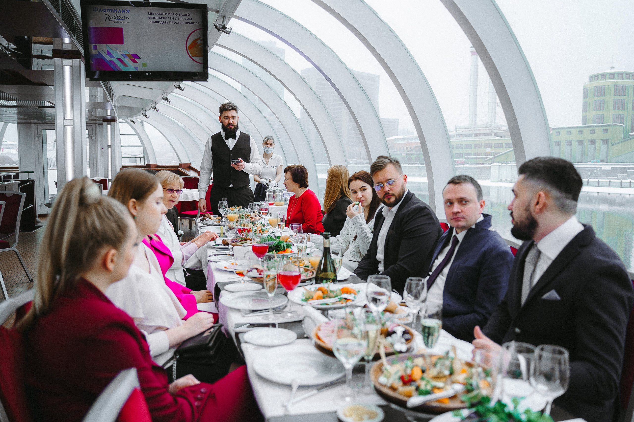 Свадебная фотосессия в Barvikha Hotel & SPA 5*. Свадебный фотограф в Барвихе в ЗАГС