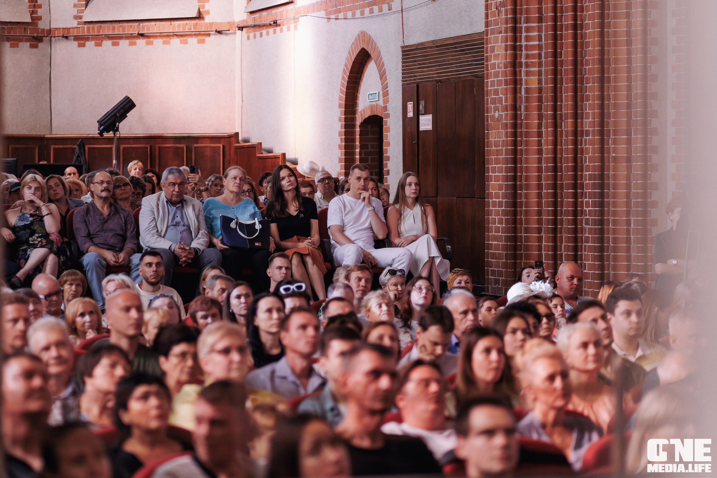 Фоторепортаж из Калининградской филармонии. One Media Life: фоторепортажи, фотоотчеты с мероприятий и заведений