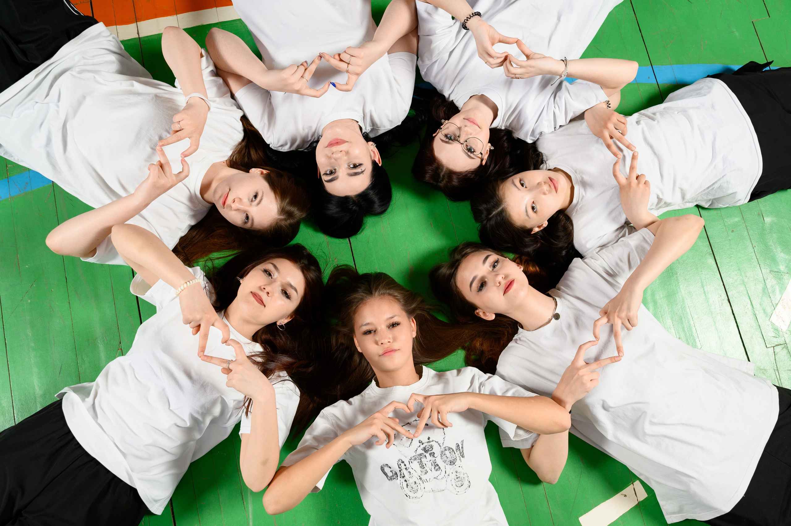 Фотоальбомы для выпускников школ и детских садов в Республике Алтай и за её пределами