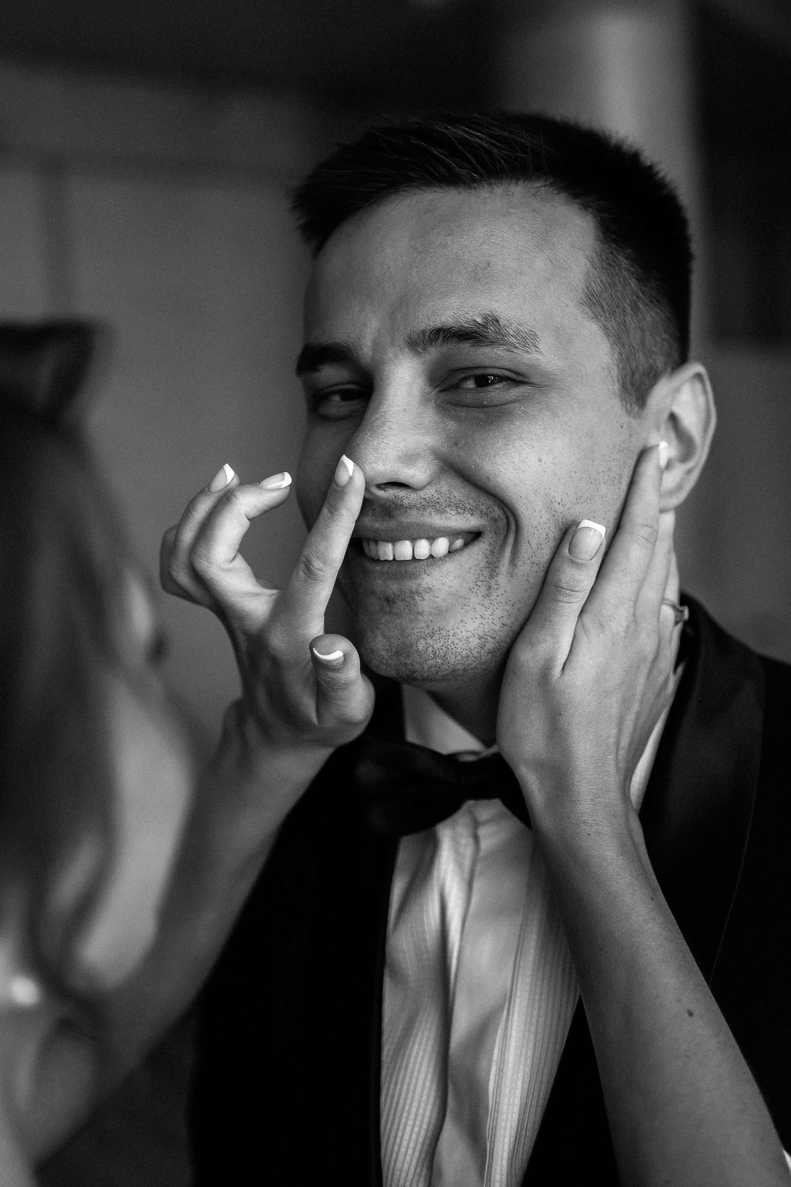 Веселый свадебный кадр