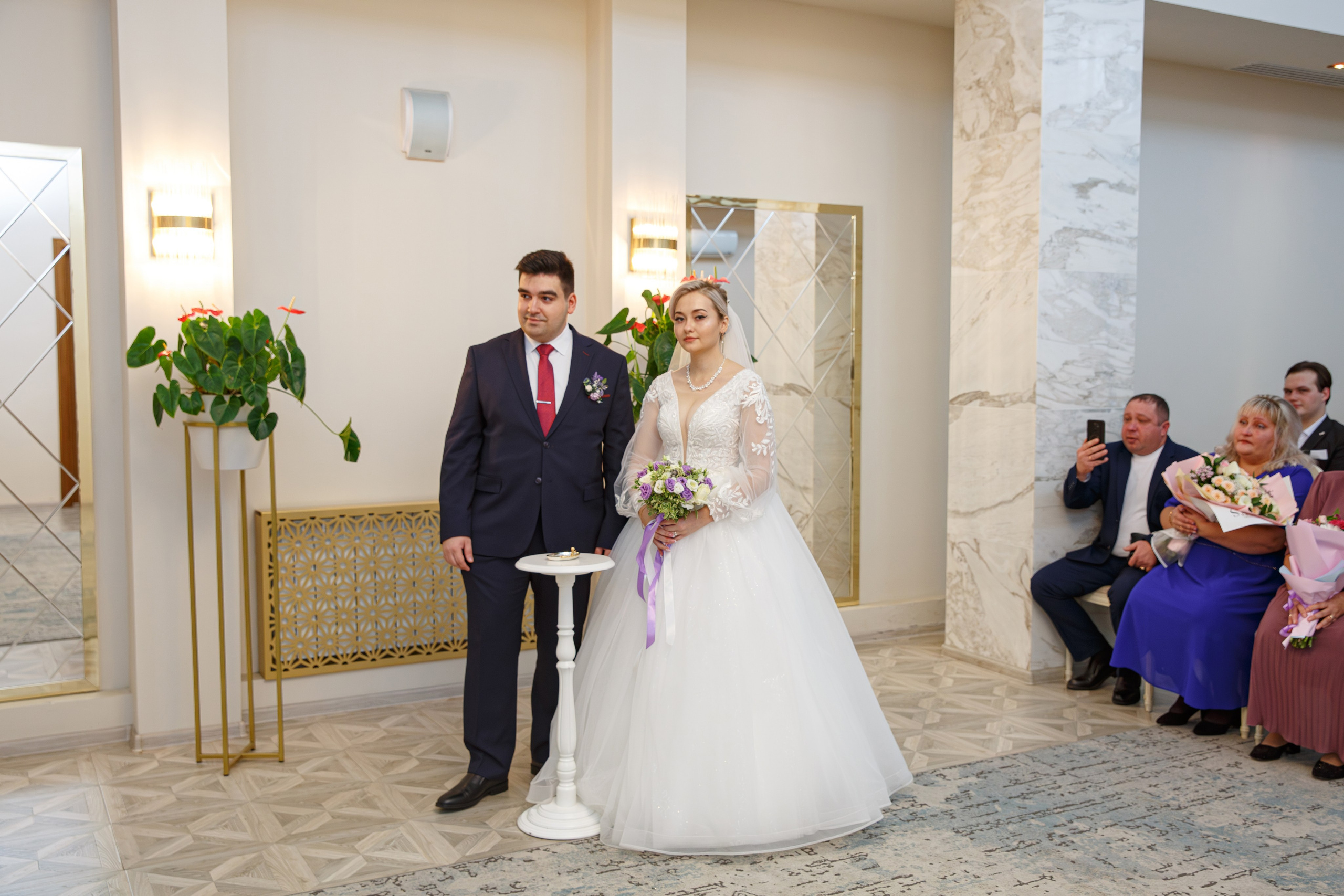 Жених и невеста в Дворце бракосочетания №4 Москва