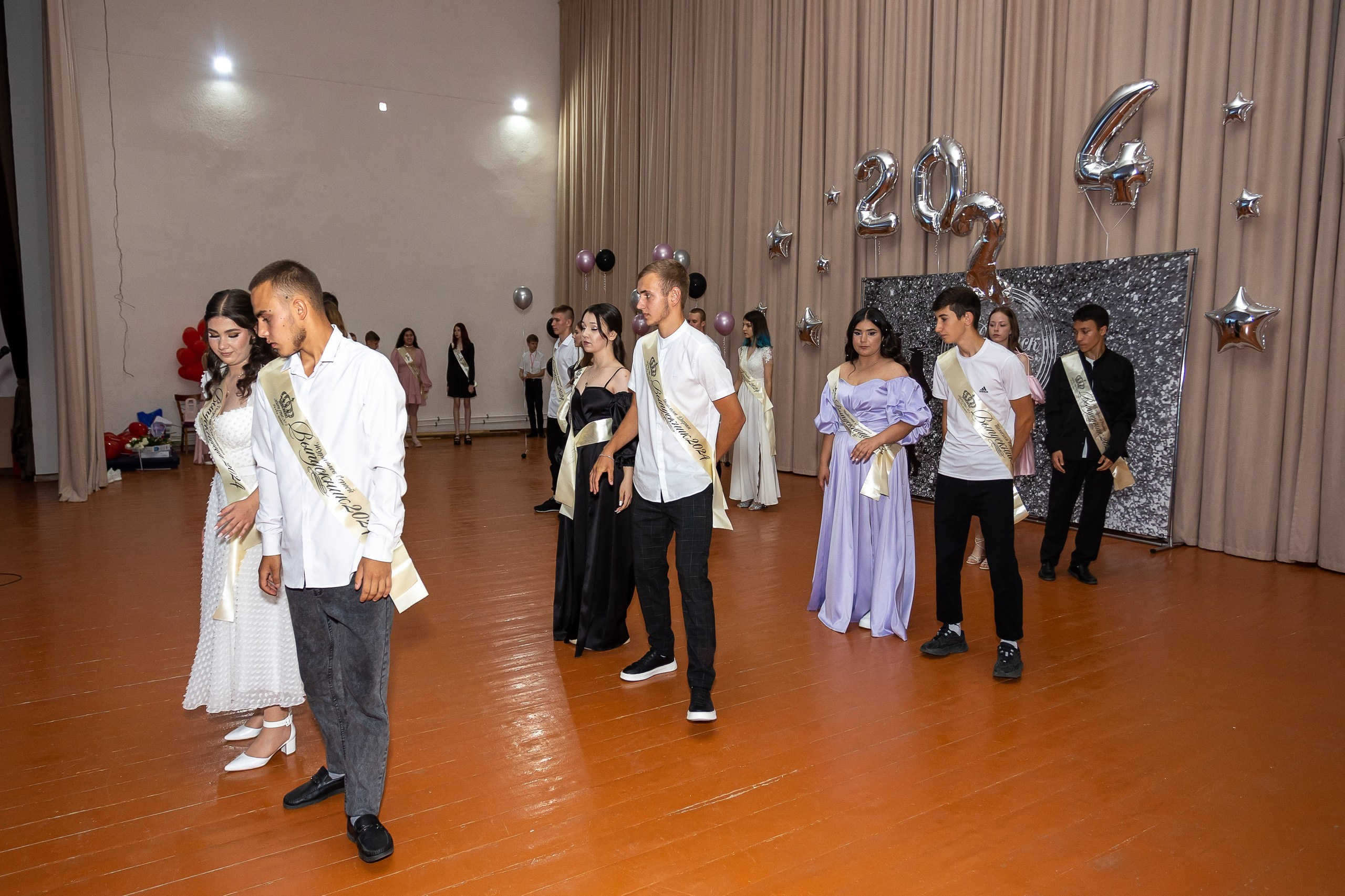 Вручение аттестата 2024 г. Выпускные альбомы Майкоп, Краснодар Елена Золотарева