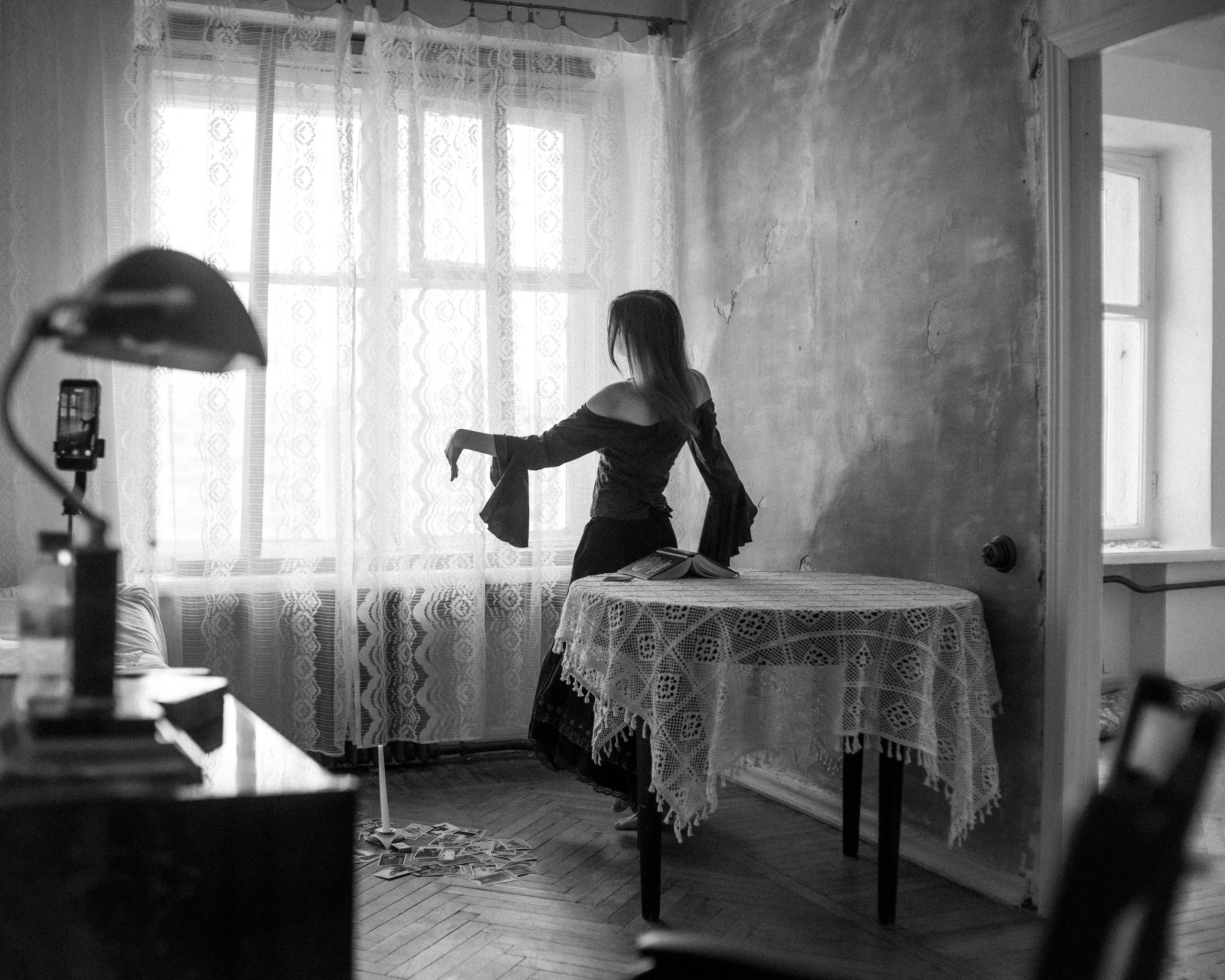 Аня. Женский фотограф. Создатель украшений ручной работы. Модель