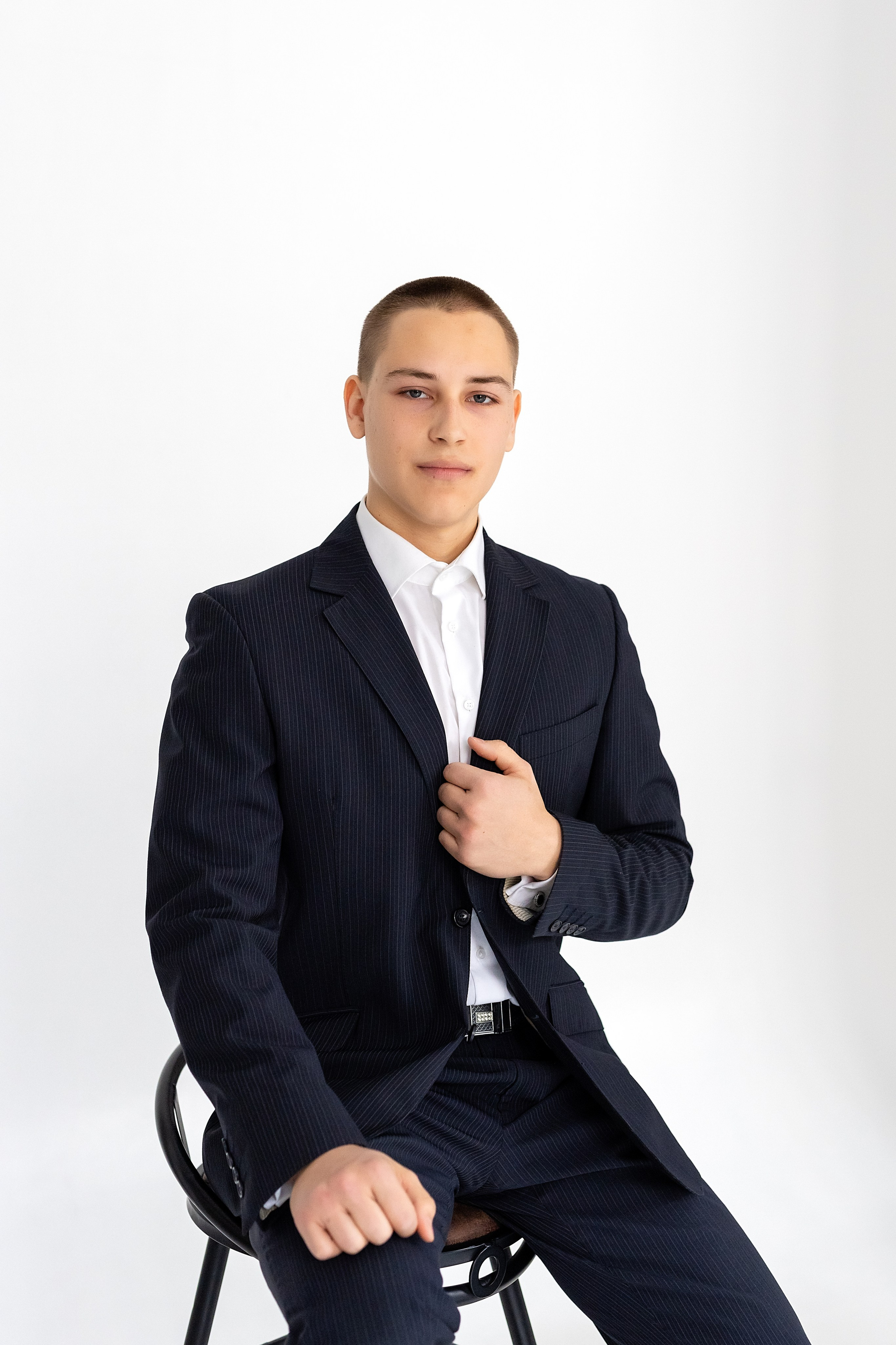 Выпускной альбом Владивосток 11 класс. Стильный выпускной альбом Владивосток фотограф Вероника Мигачева