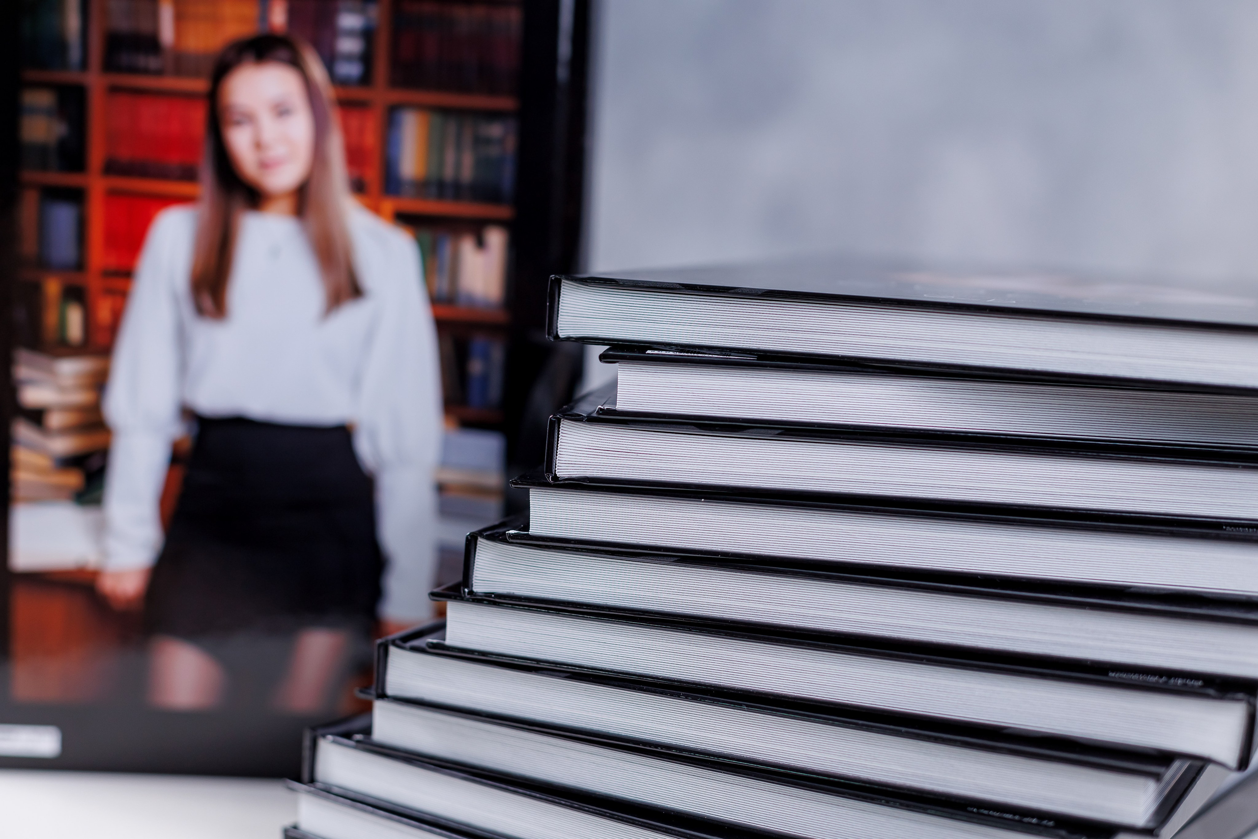 Персональные альбомы 9, 11 класс. Семейный и детский фотограф Комина Елена, Власиха, Одинцово