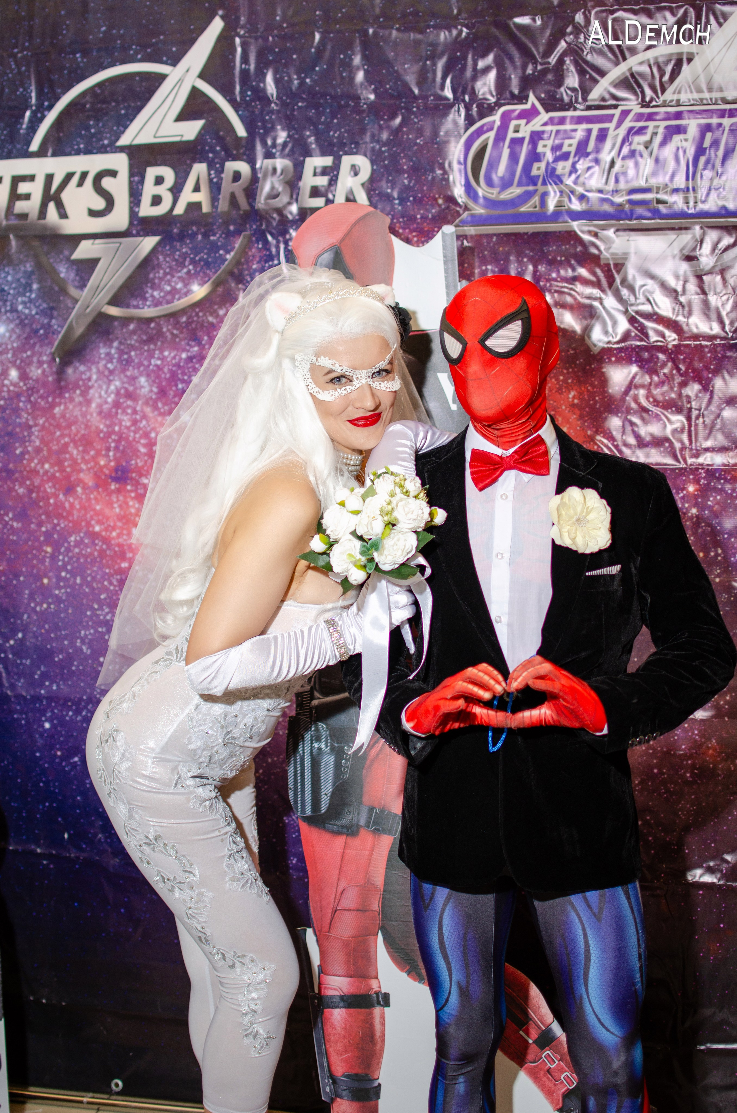 Фотосессия свадьбы Человека-паука и Чёрной кошки в Москве
