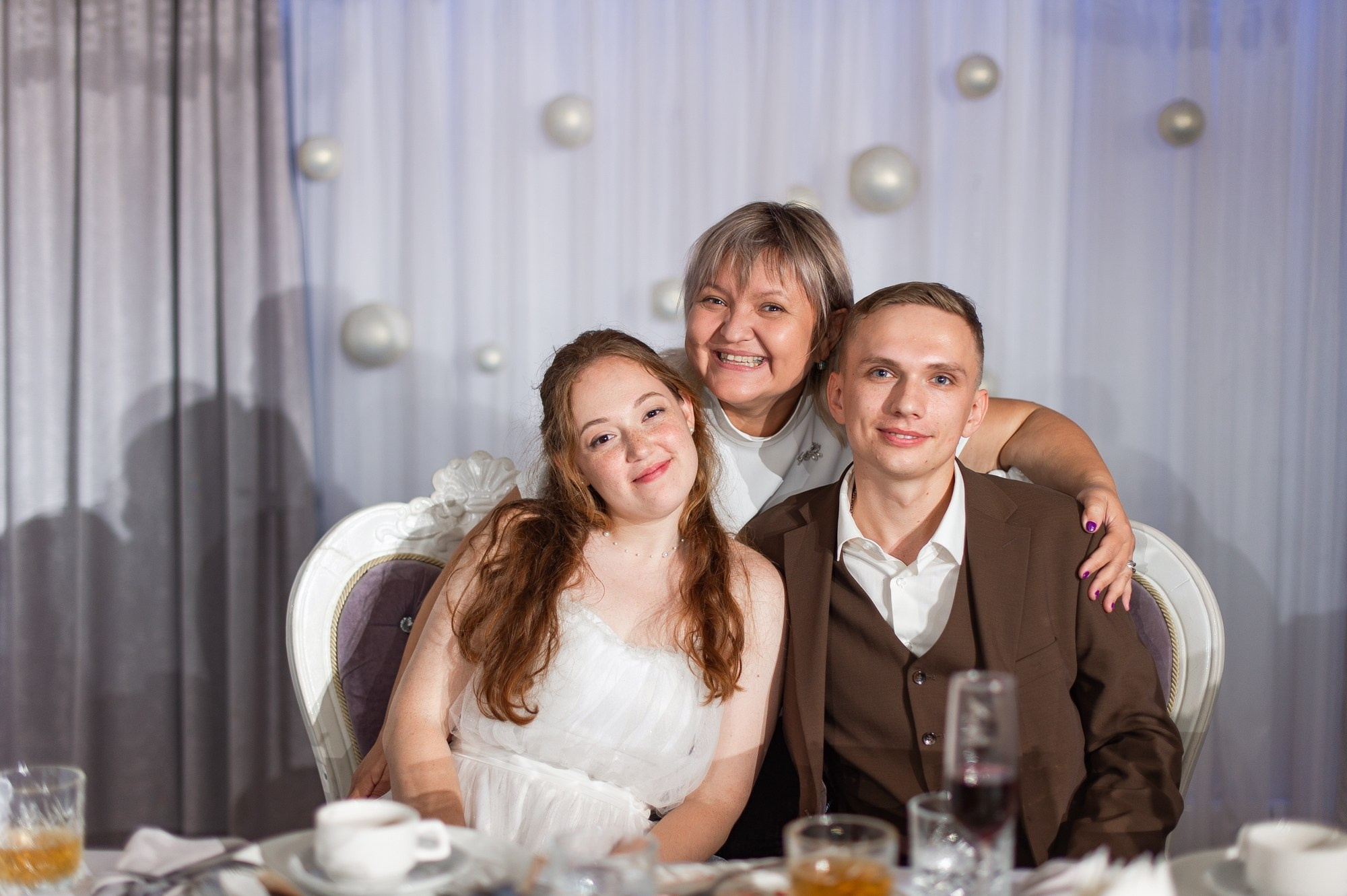 Сияющие молодожёны. Свадебный и семейный фотограф в Омске Мормулев Михаил