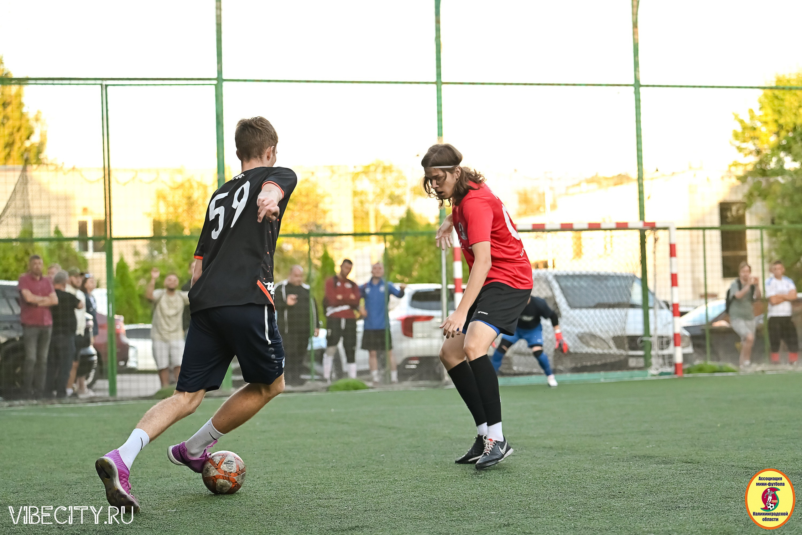 ИГРЫ МИНИ-ФУТБОЛЬНОЙ И КОРПОРАТИВНОЙ ЛИГИ. VIBECITY.RU Вайб Сити Ру Фоторепортажи Фотоотчеты Калининград
