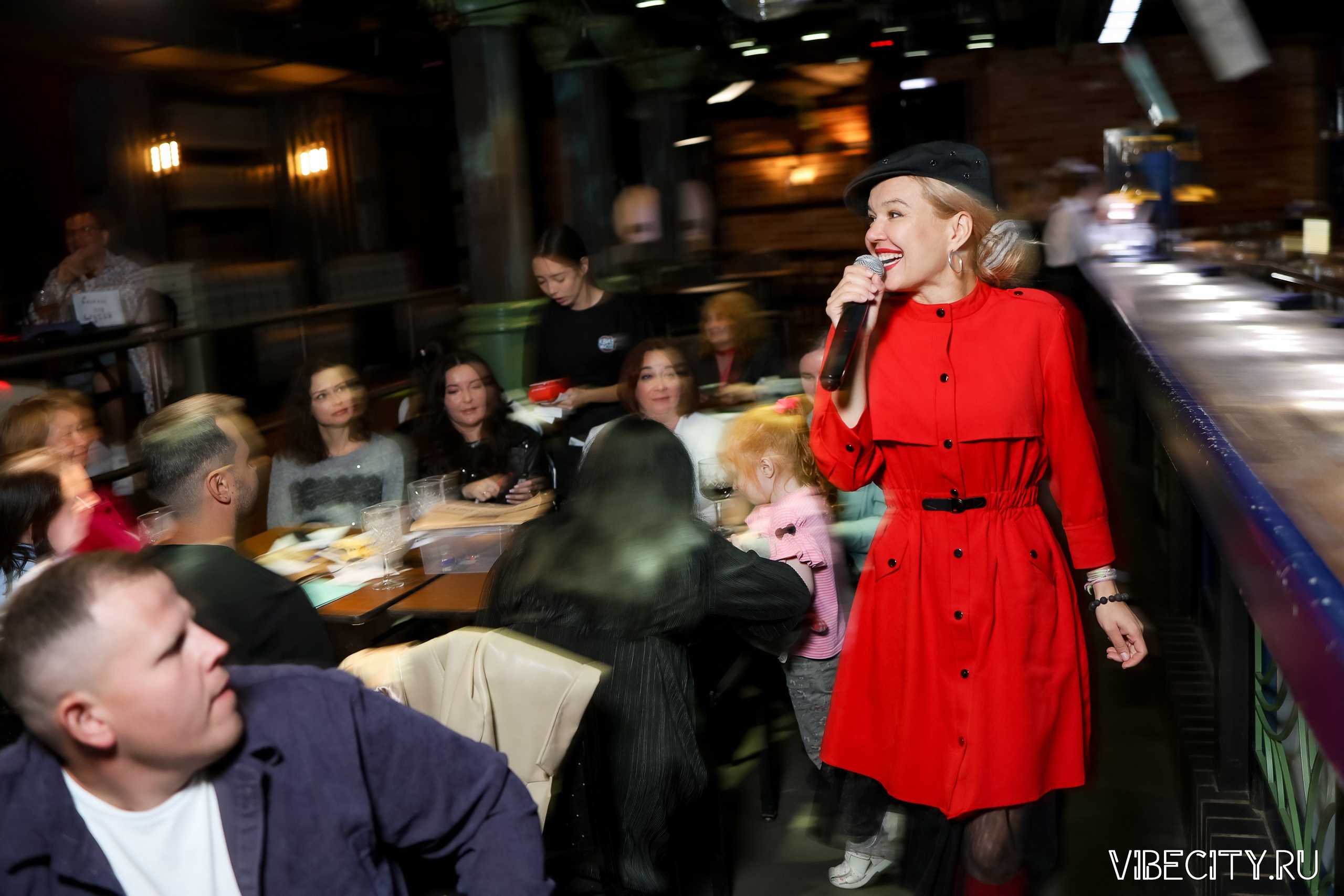 КВИЗ WHOIS. VIBECITY.RU Вайб Сити Ру Фоторепортажи Фотоотчеты Калининград