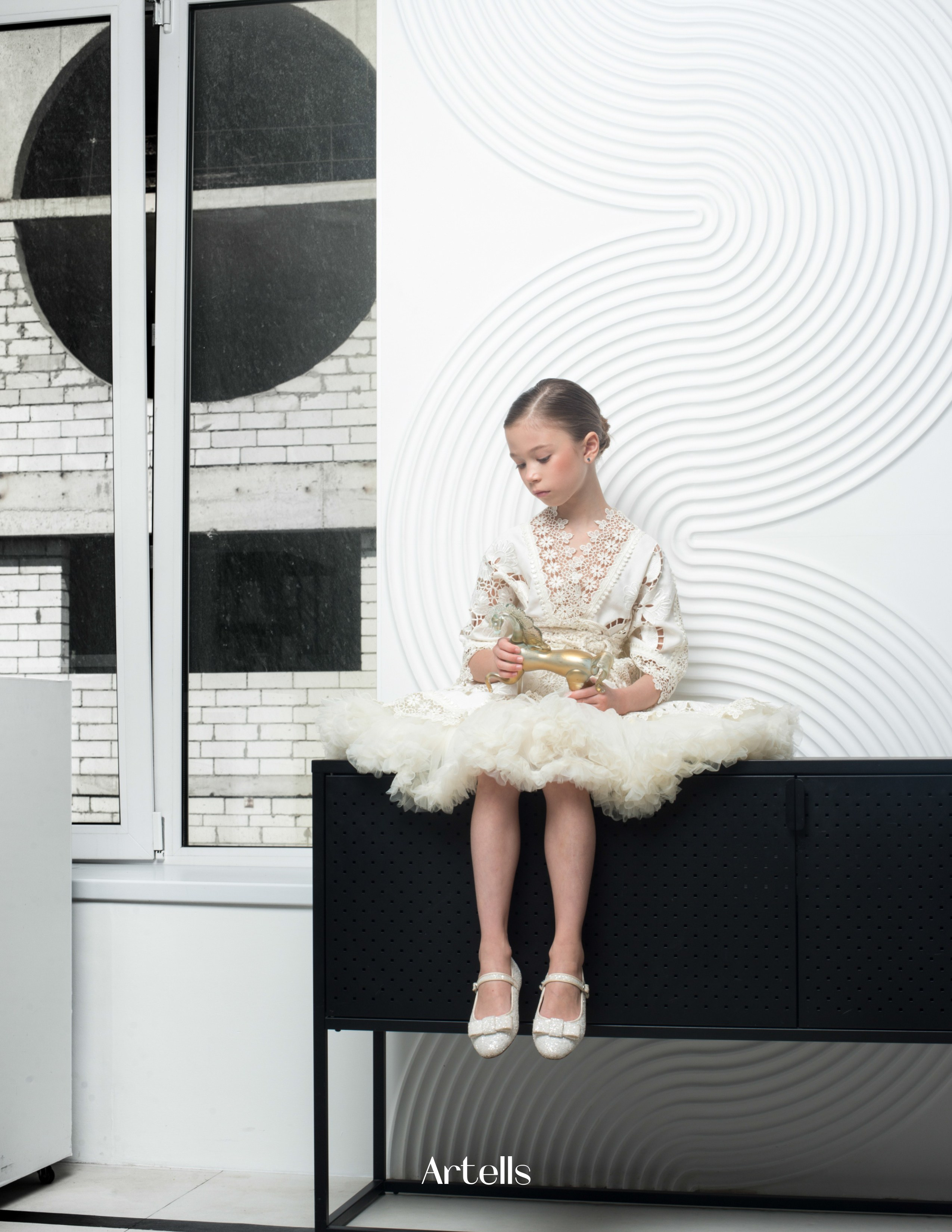 Публикация в журнале Artells. Портретный фотограф в Москве Алексей Михайлов