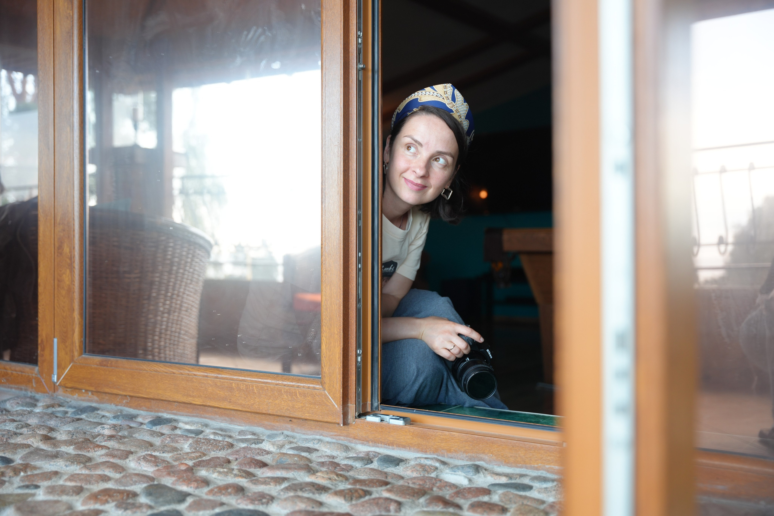 #backstage со съёмок команды в загородном доме. Портретный фотограф в Санкт-Петербурге Дмитриева Наталия