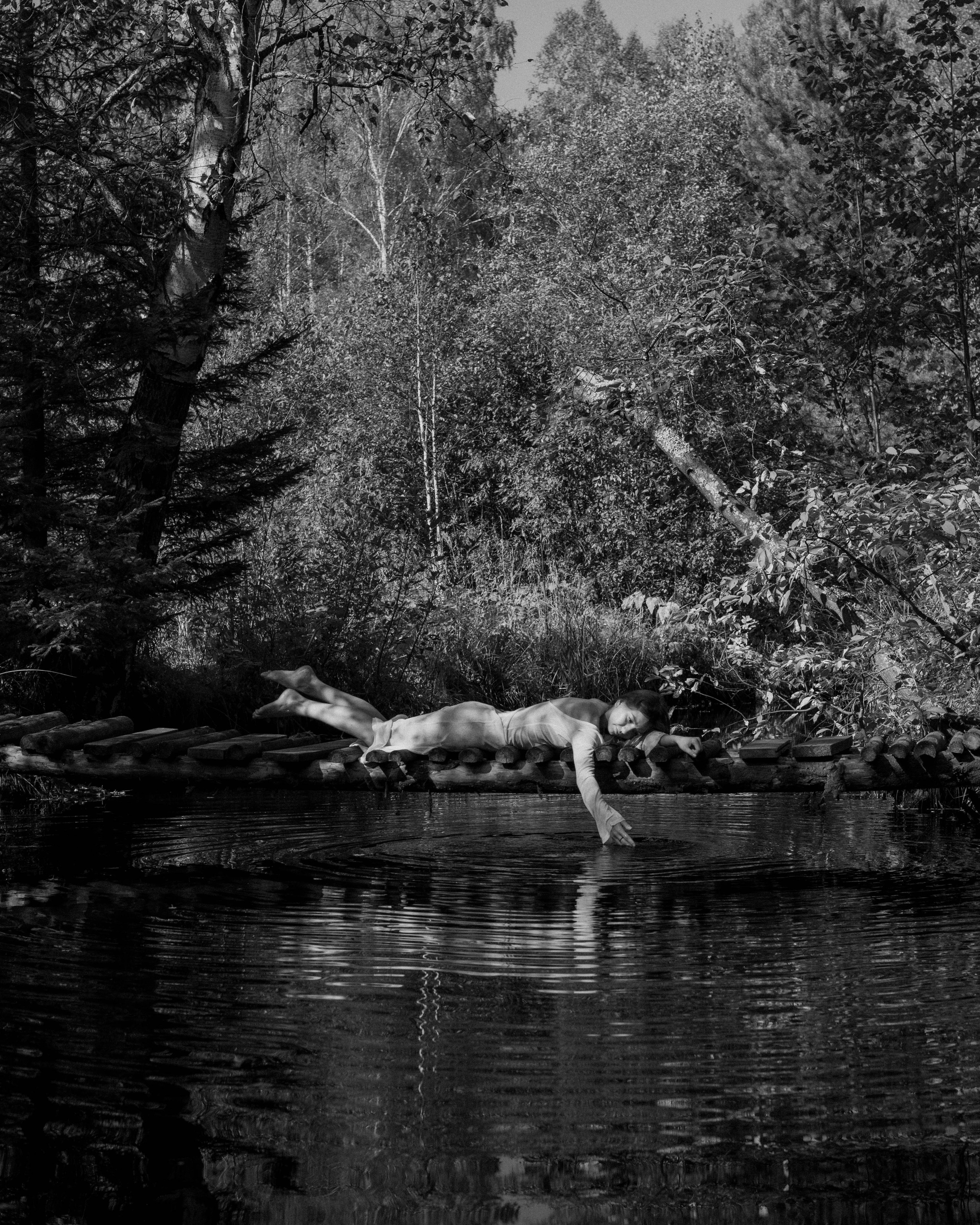 Аня. Женский фотограф. Создатель украшений ручной работы. Модель
