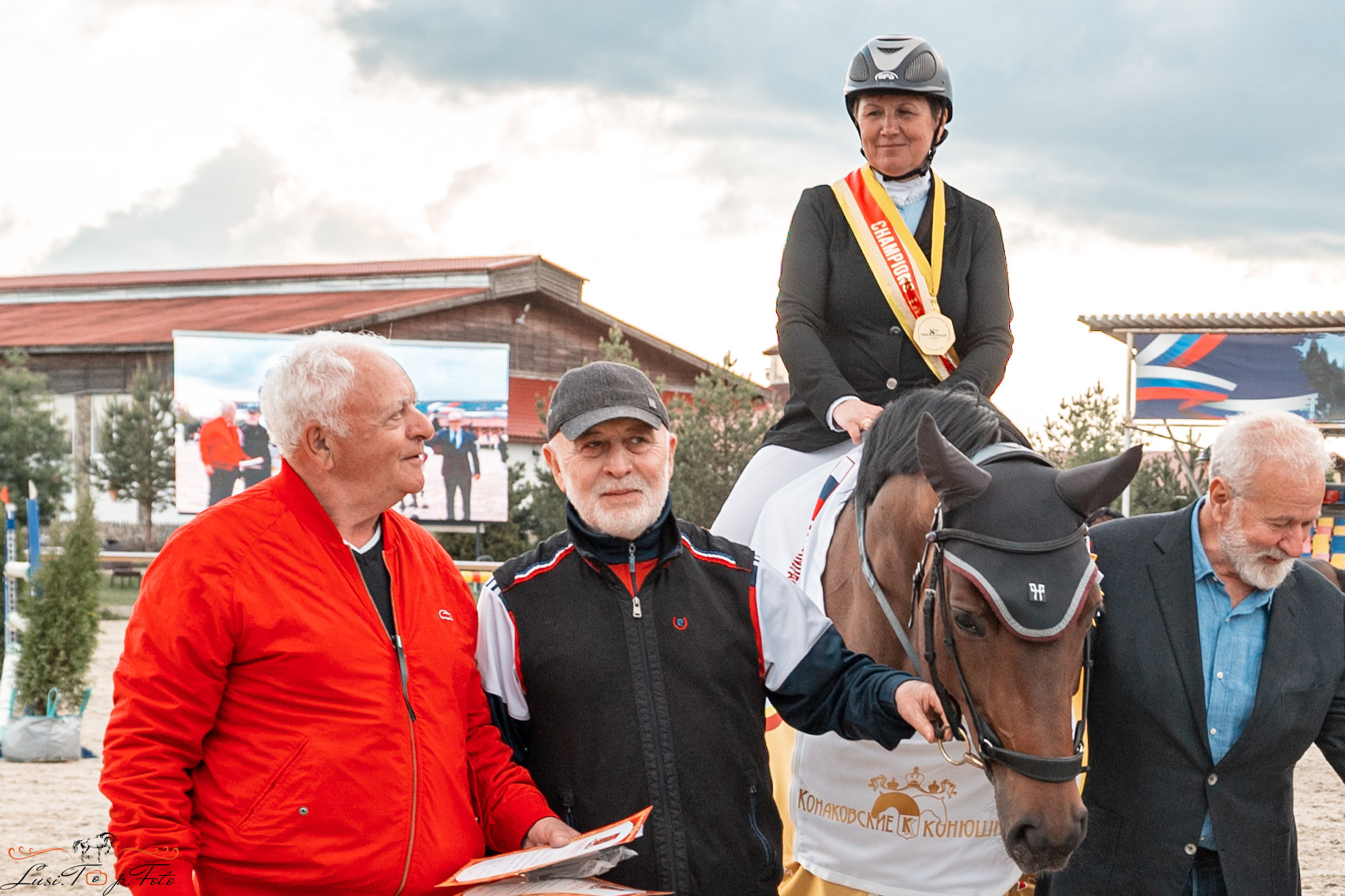 Конаковские Конюшни 4 день. Конный и фотограф с животными в Твери Топталова Люся