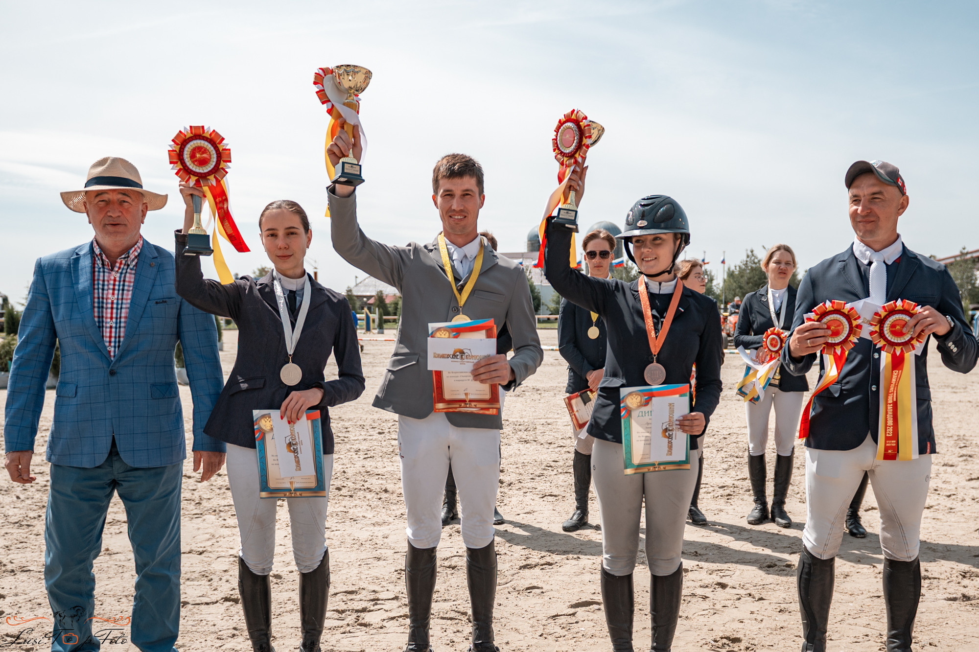 Конаковские Конюшни 2 день. Конный и фотограф с животными в Твери Топталова Люся