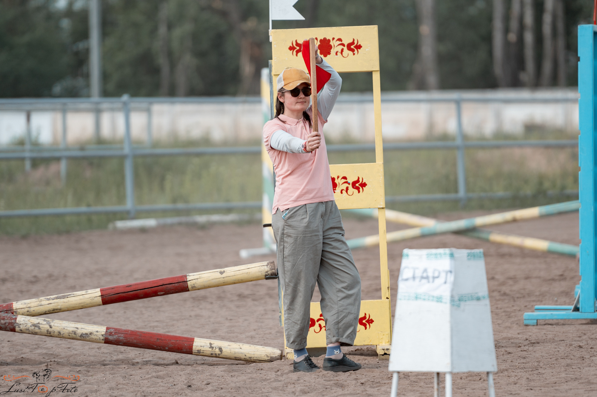 Областные соревнования по конкуру. Тверь. Конный и фотограф с животными в Твери Топталова Люся