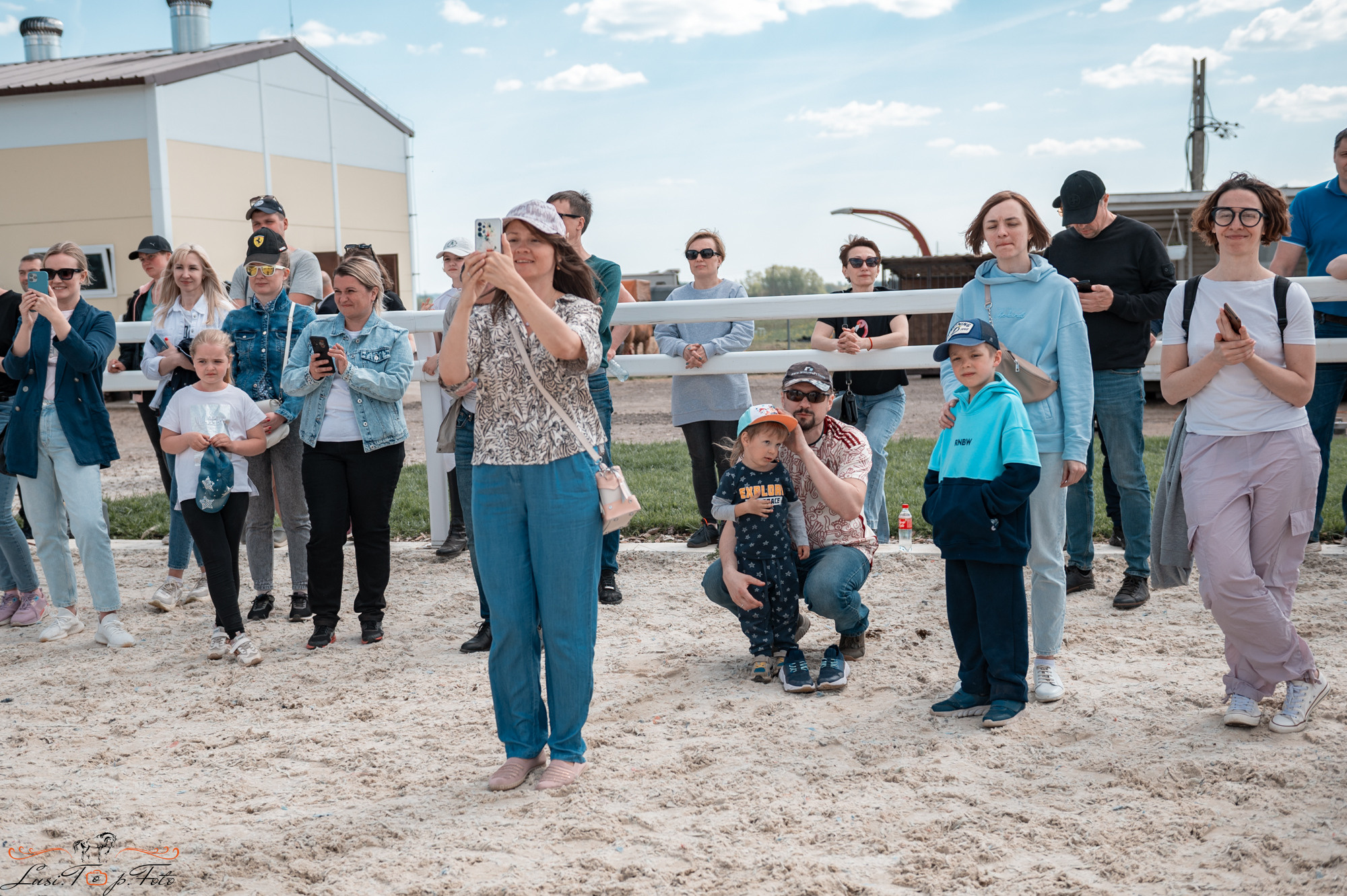 Конкур на призы конного клуба «EQUIPARK». Конный и фотограф с животными в Твери Топталова Люся