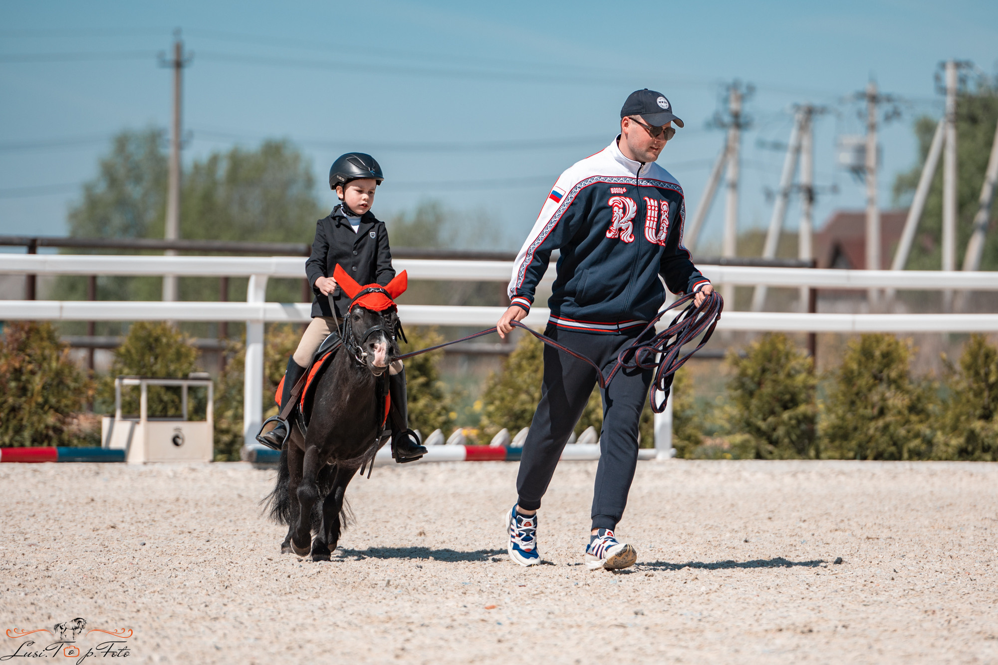 Конкур на призы конного клуба «EQUIPARK». Конный и фотограф с животными в Твери Топталова Люся