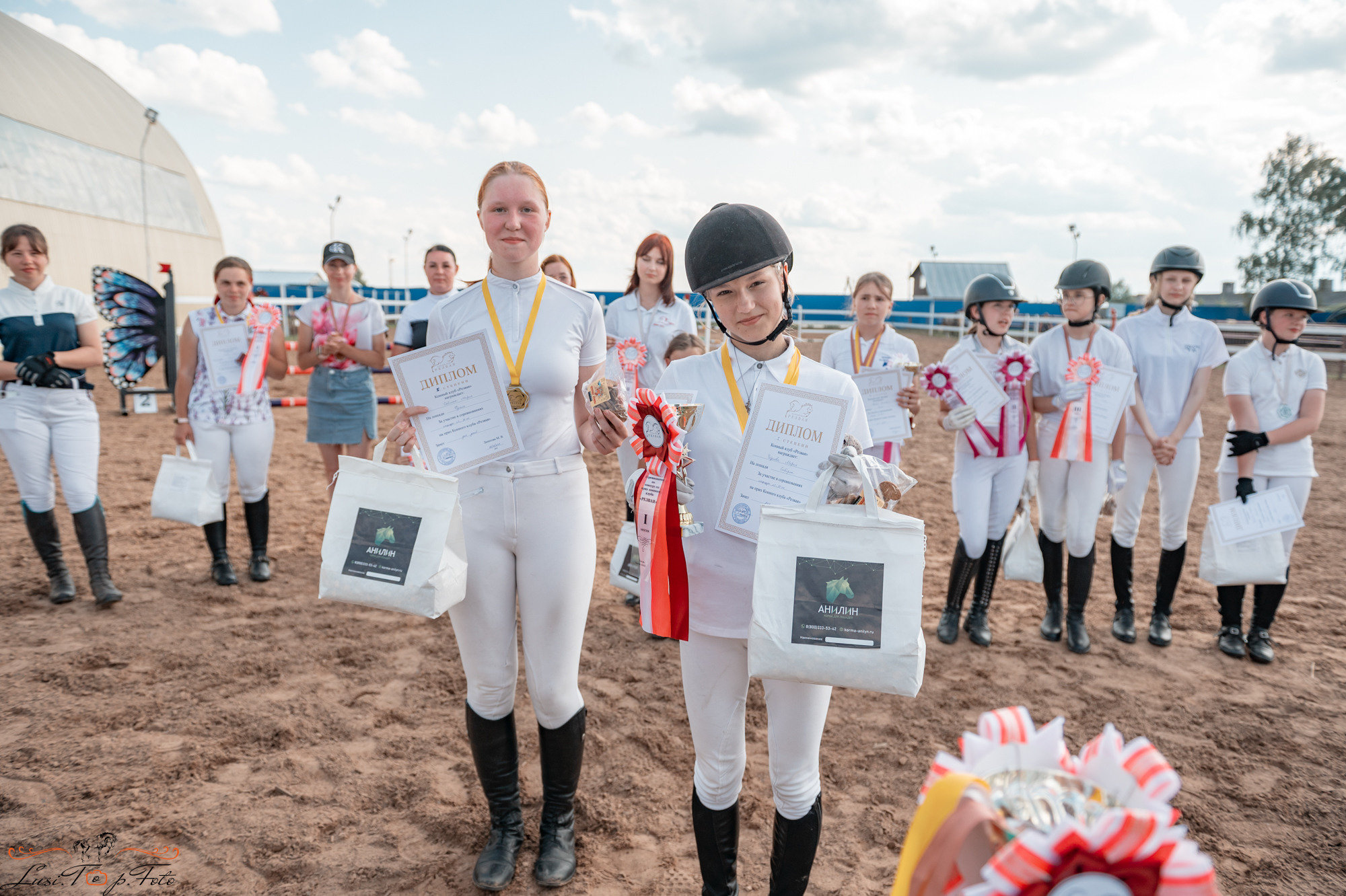 Конкур в КК «Резвая». Конный и фотограф с животными в Твери Топталова Люся