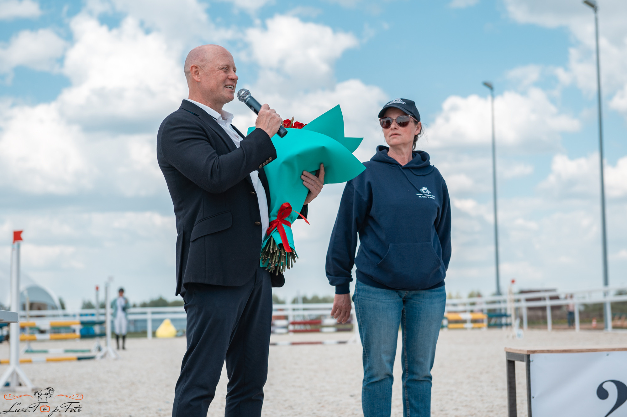 Конкур на призы конного клуба «EQUIPARK». Конный и фотограф с животными в Твери Топталова Люся