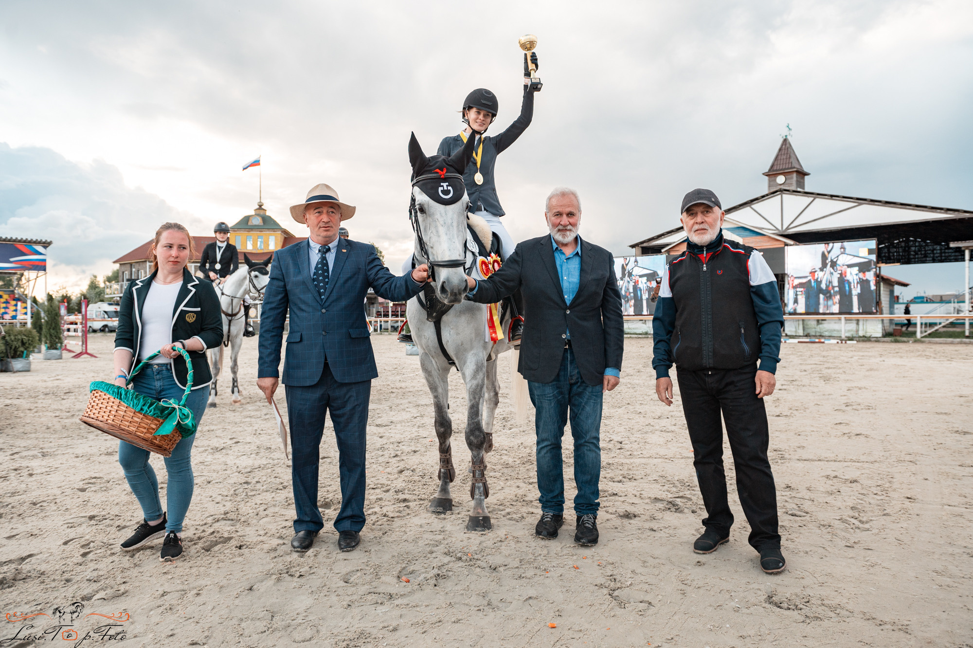 Конаковские Конюшни 4 день. Конный и фотограф с животными в Твери Топталова Люся