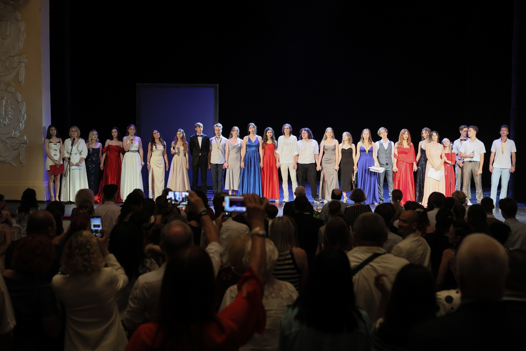 Выпускной вечер в Севастопольской гимназии № 1 имени А. С. Пушкина. Свадебный фотограф, фотосъемка в Крыму, Севастополе, Симферополе, Ялте