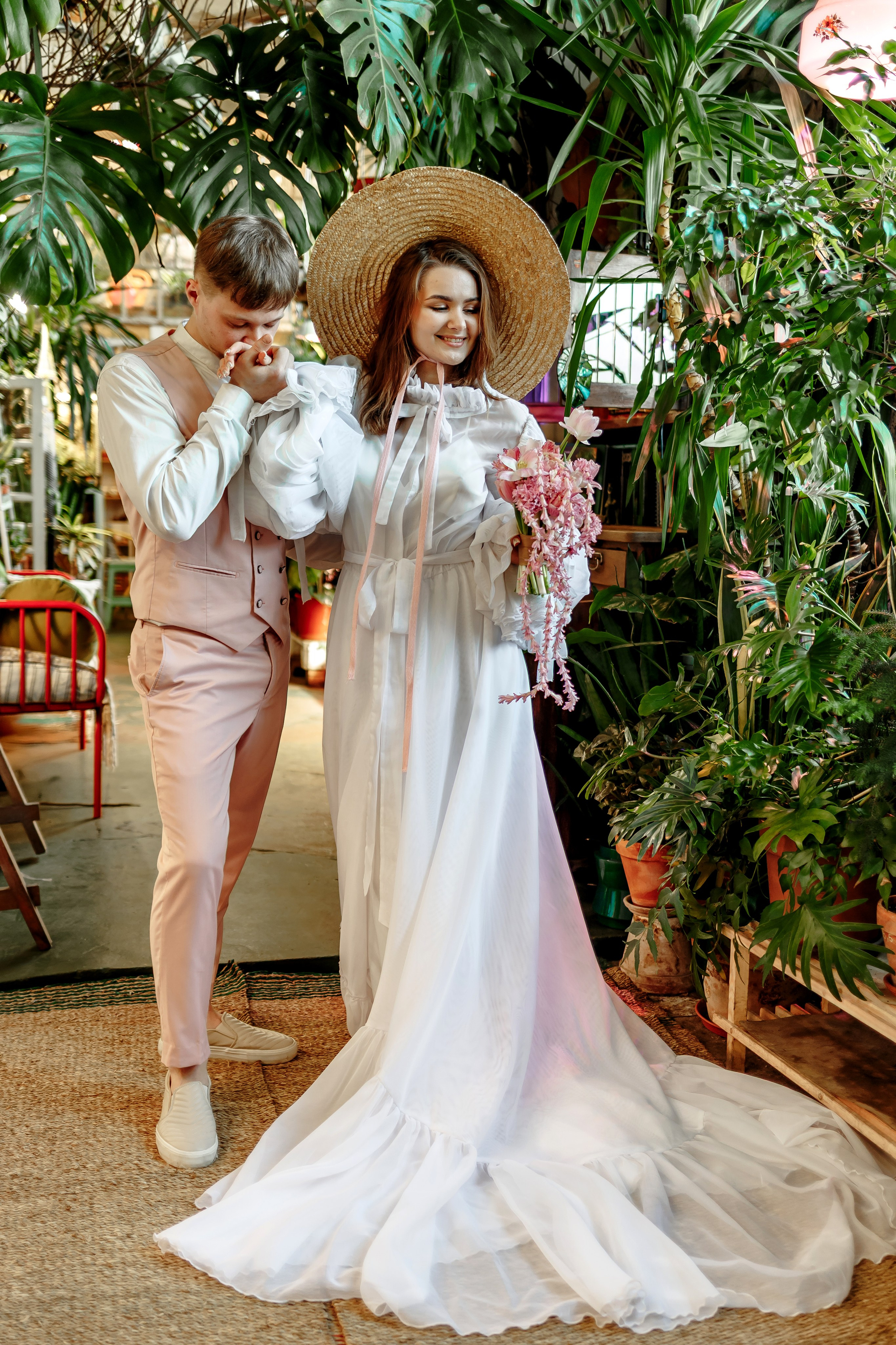 Свадебная фотосессия в Ботаническом саду — заказать в Спб