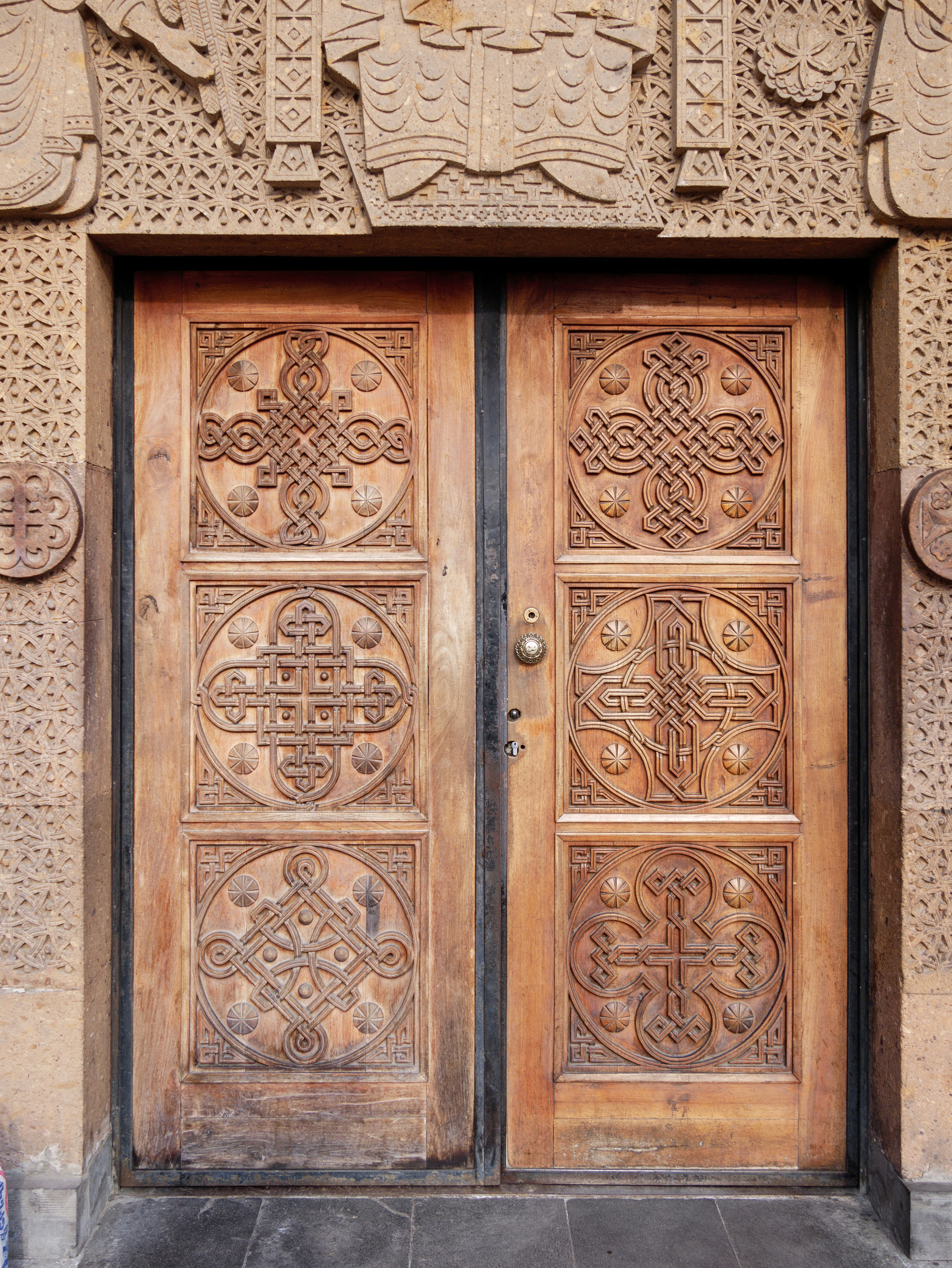 Saint Sargis Vicarial Church, Cathedral in Yerevan, Церковь святого Саркиса в Ереване