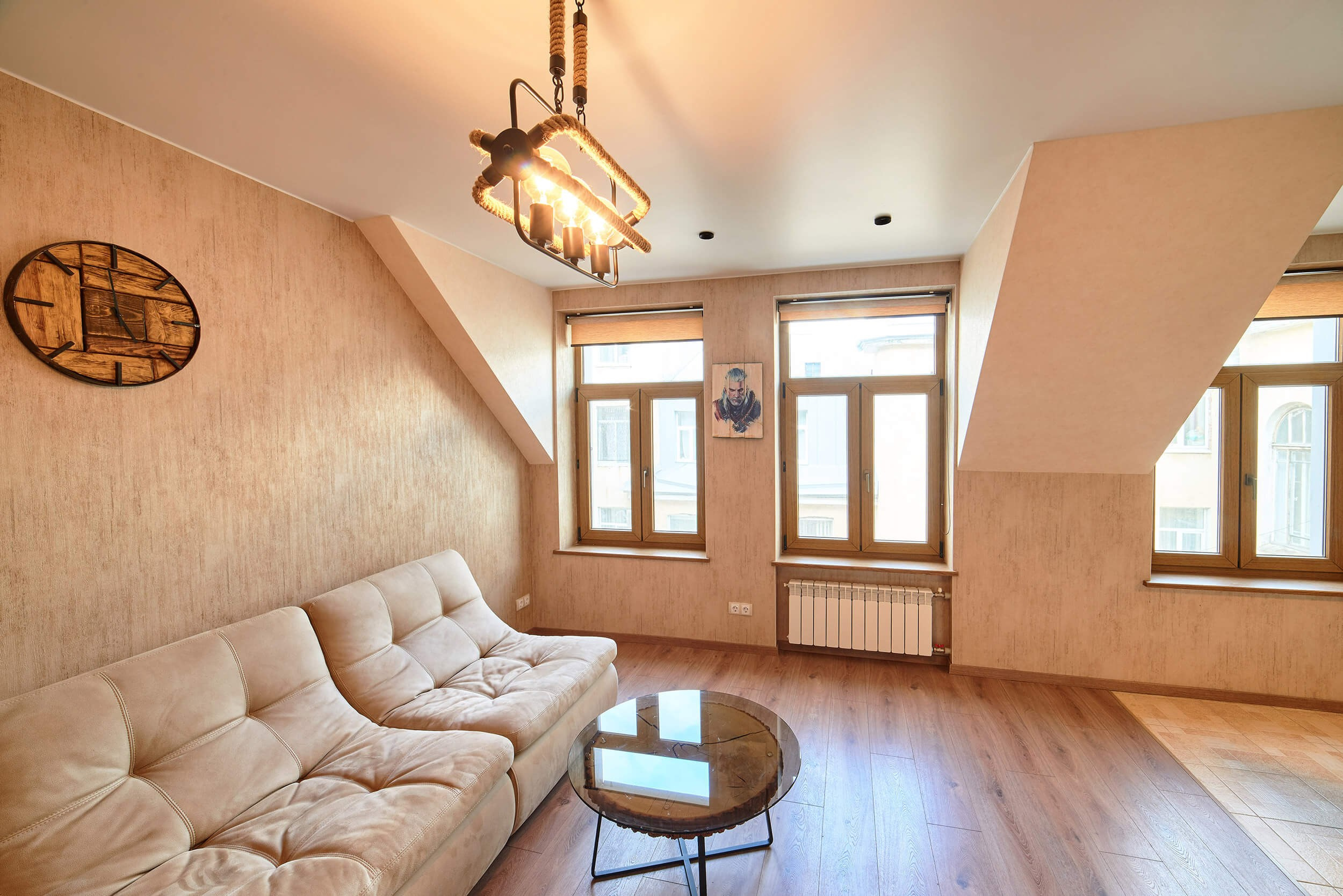 Интерьер двухкомнатной квартиры в центре Санкт-Петербурга для продажи, профессиональная фотосъемка