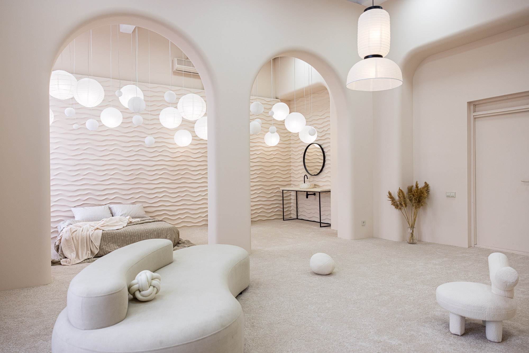 Фотостудия Photohub — всё для комфортной и красивой съёмки. Фотограф в Минске Людмила Дутко