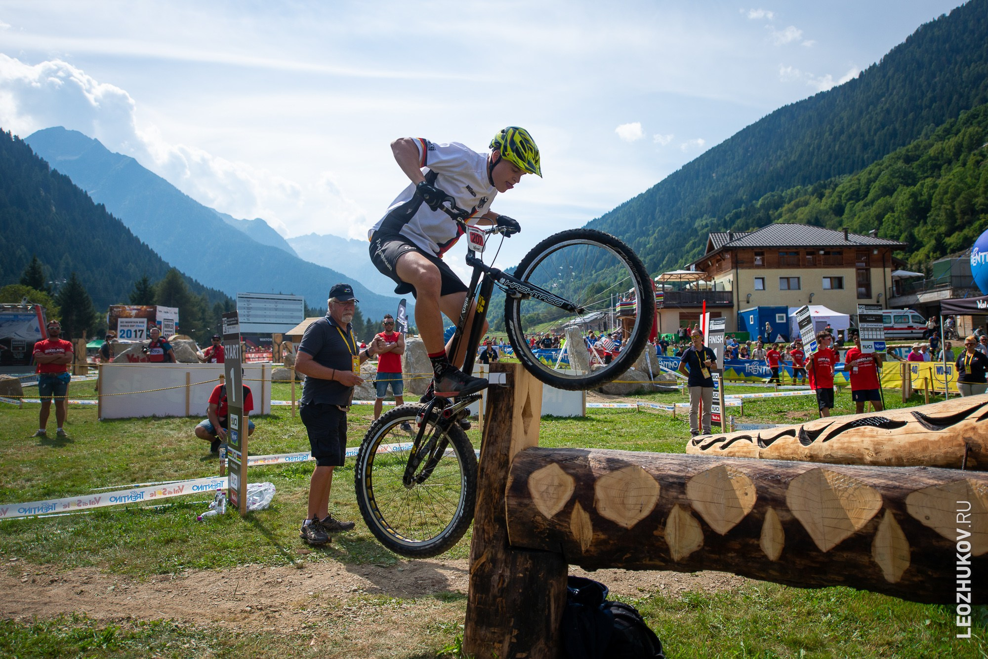 UCI Trials World Championships 2016 — finals. Sports photographer Leonid Zhukov