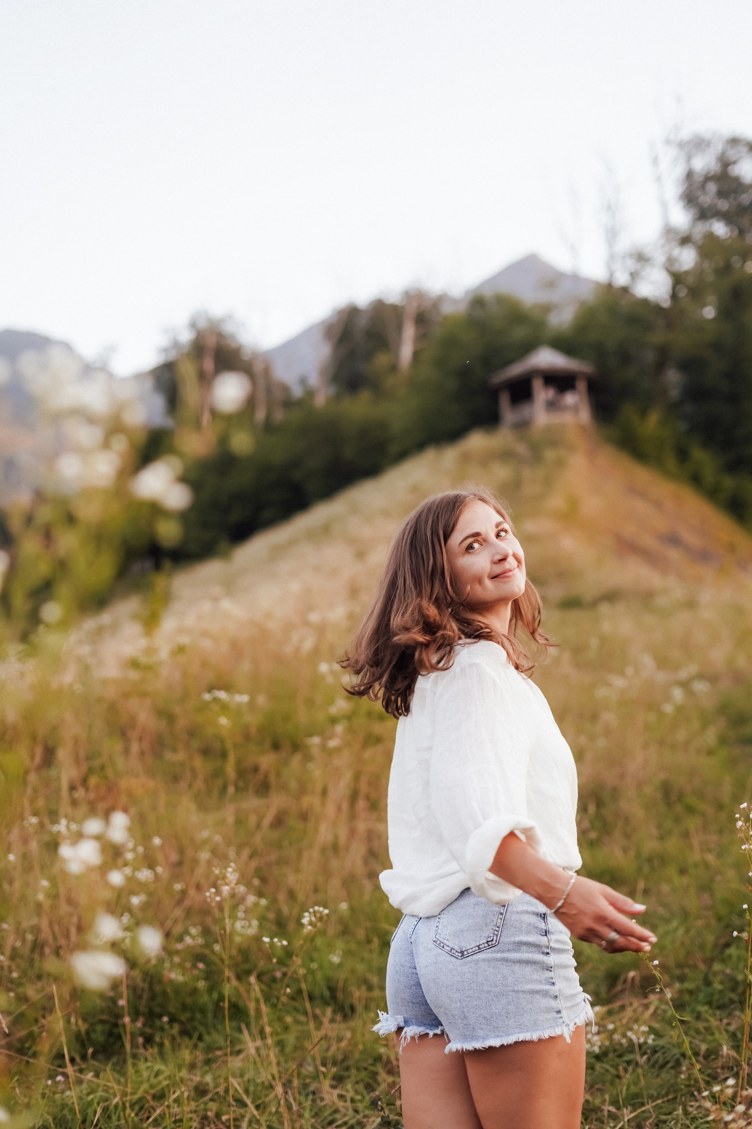Алексей и Екатерина в горах Красной Поляны. Фотограф в Сочи и Абхазии | Фототуры | September Air
