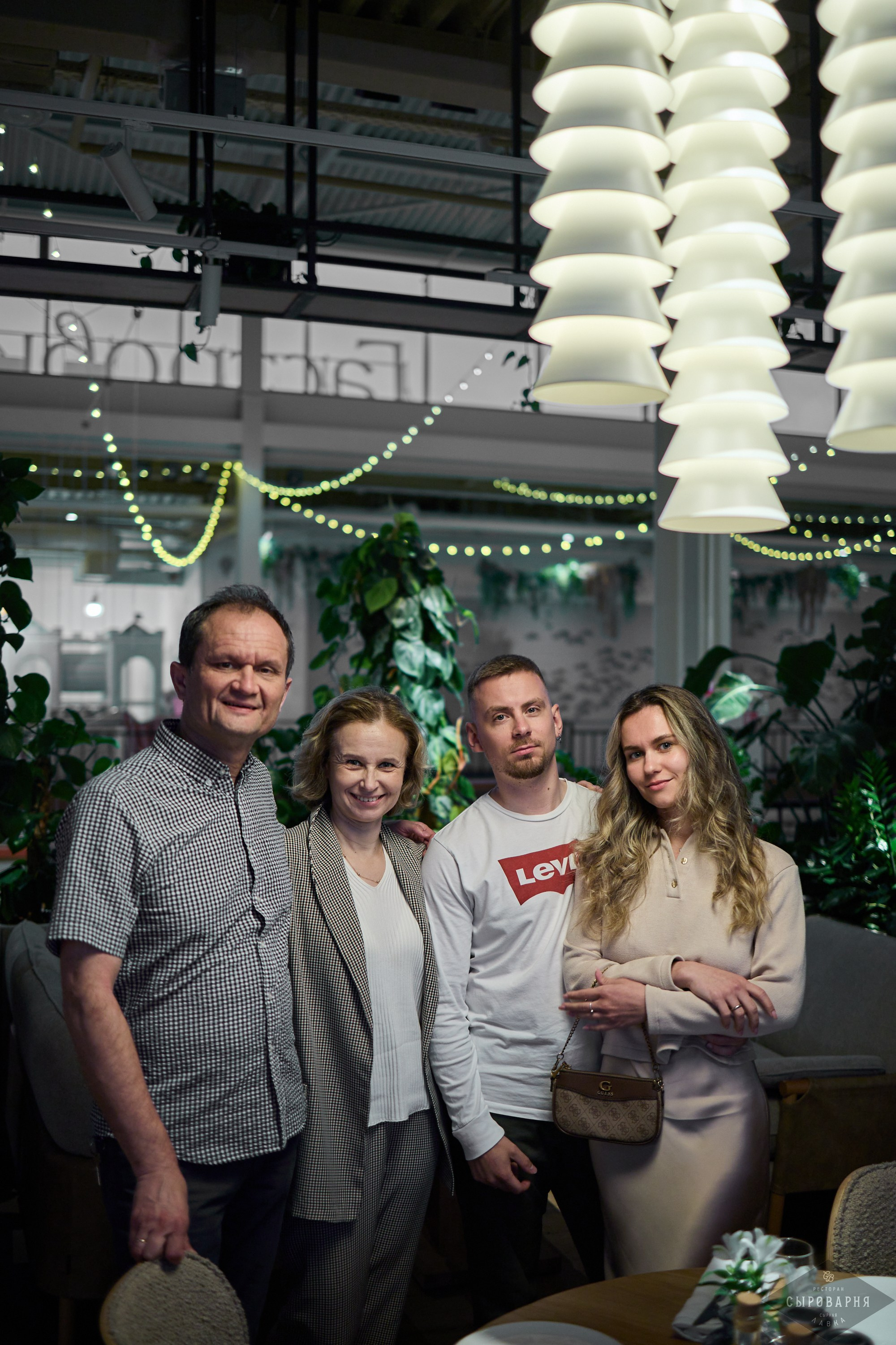 День рождения Алены в Сыроварне. Фотографъ Сергѣевъ. Поймать мгновеніе