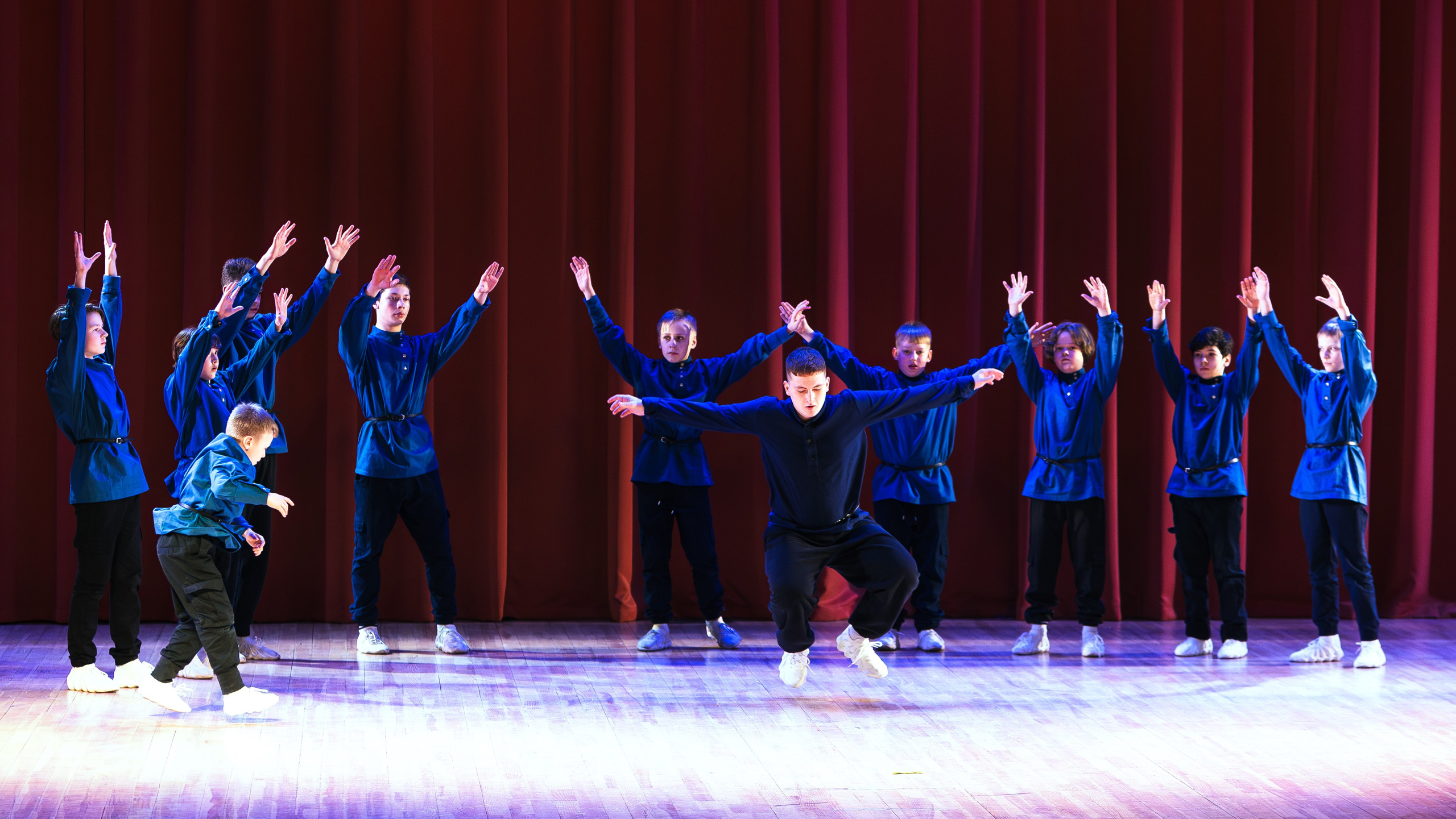 Всероссийский конкурс-фестиваль хореографического искусства «Кубок Легенды 2025». Выпускные альбомы и школьный фотограф в Подольске, Троицке, Щербинке, Москве и Московской области