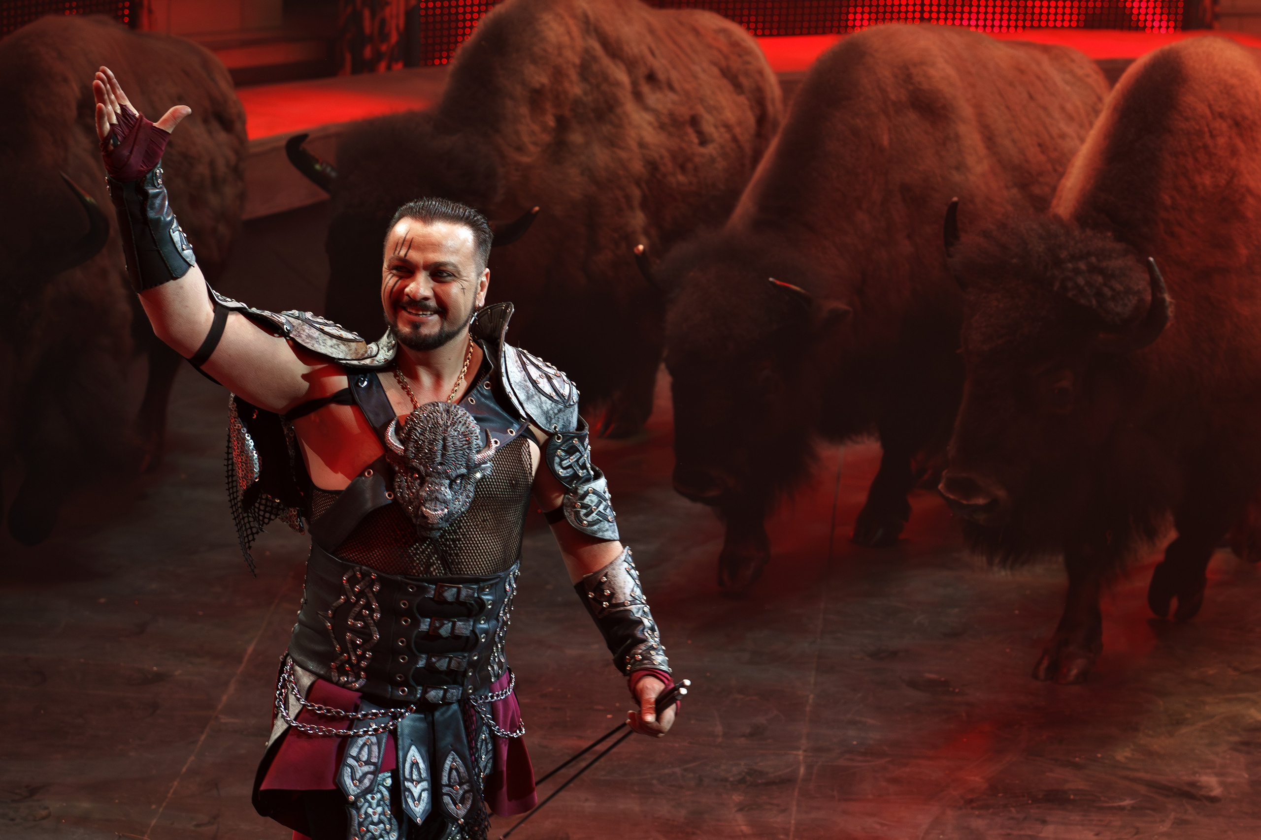 «Королевский цирк Гии Эрадзе»