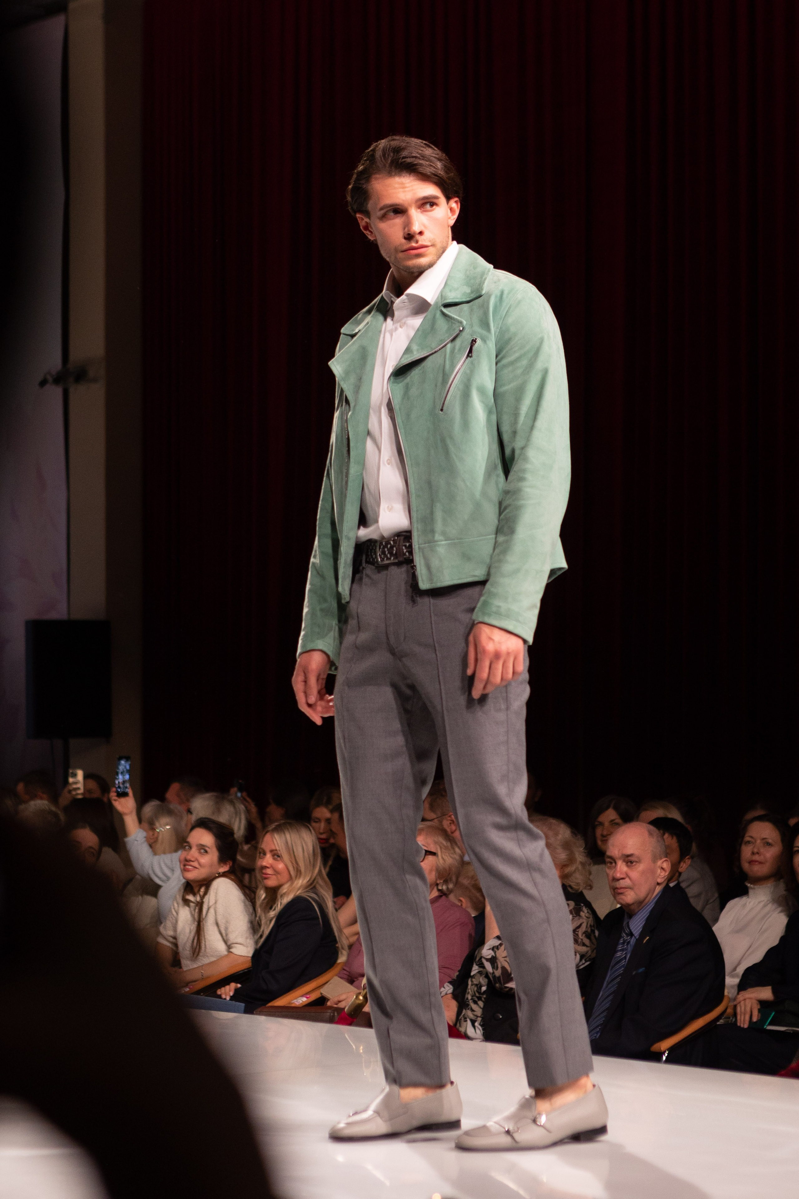 Estet fashion week весна 2024. Модный дом «Raschini»