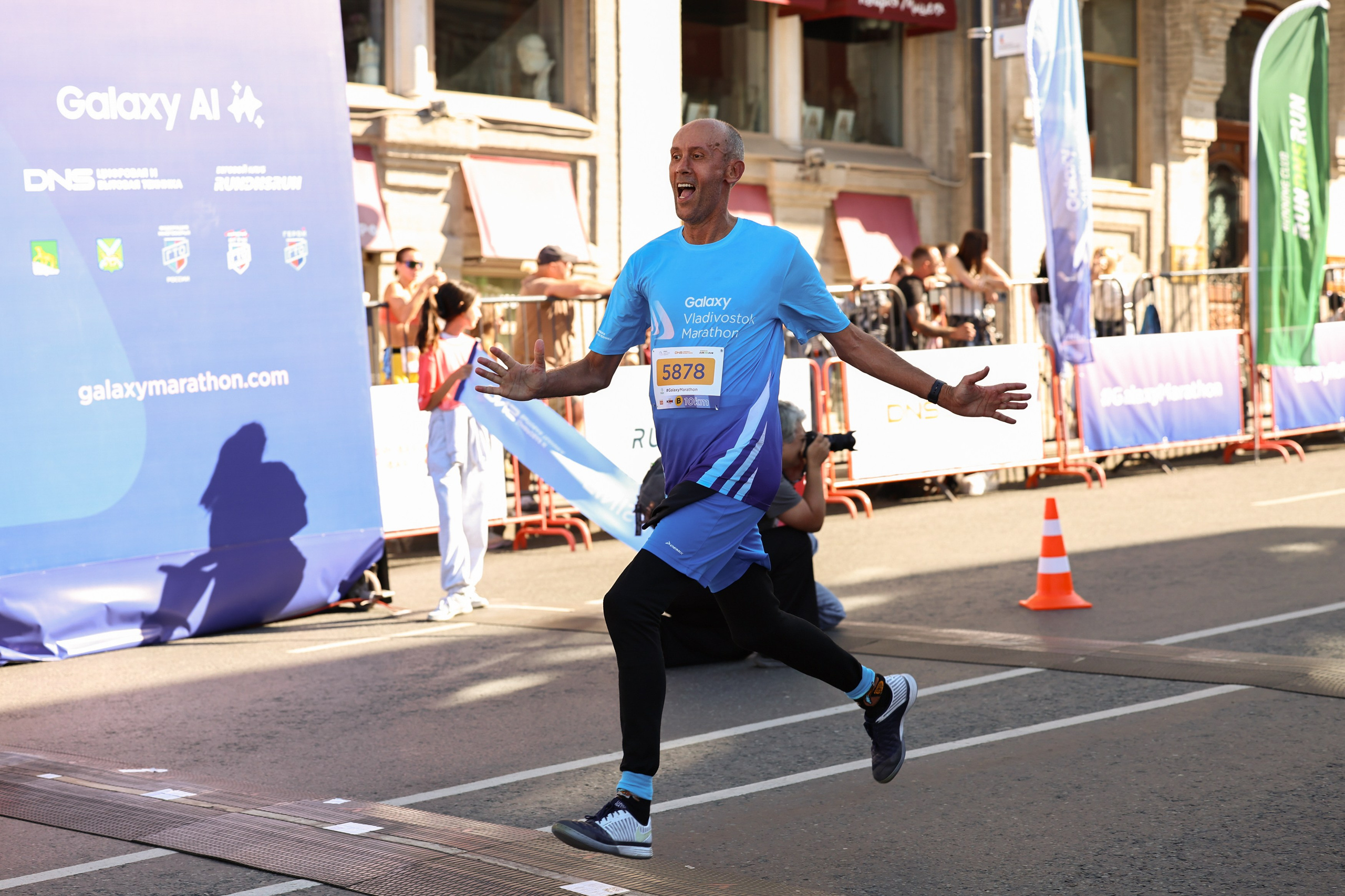 Репортажная фотосъемка во Владивостоке. Портретный, свадебный, репортажный фотограф во Владивостоке Юлиана Джули Фокс