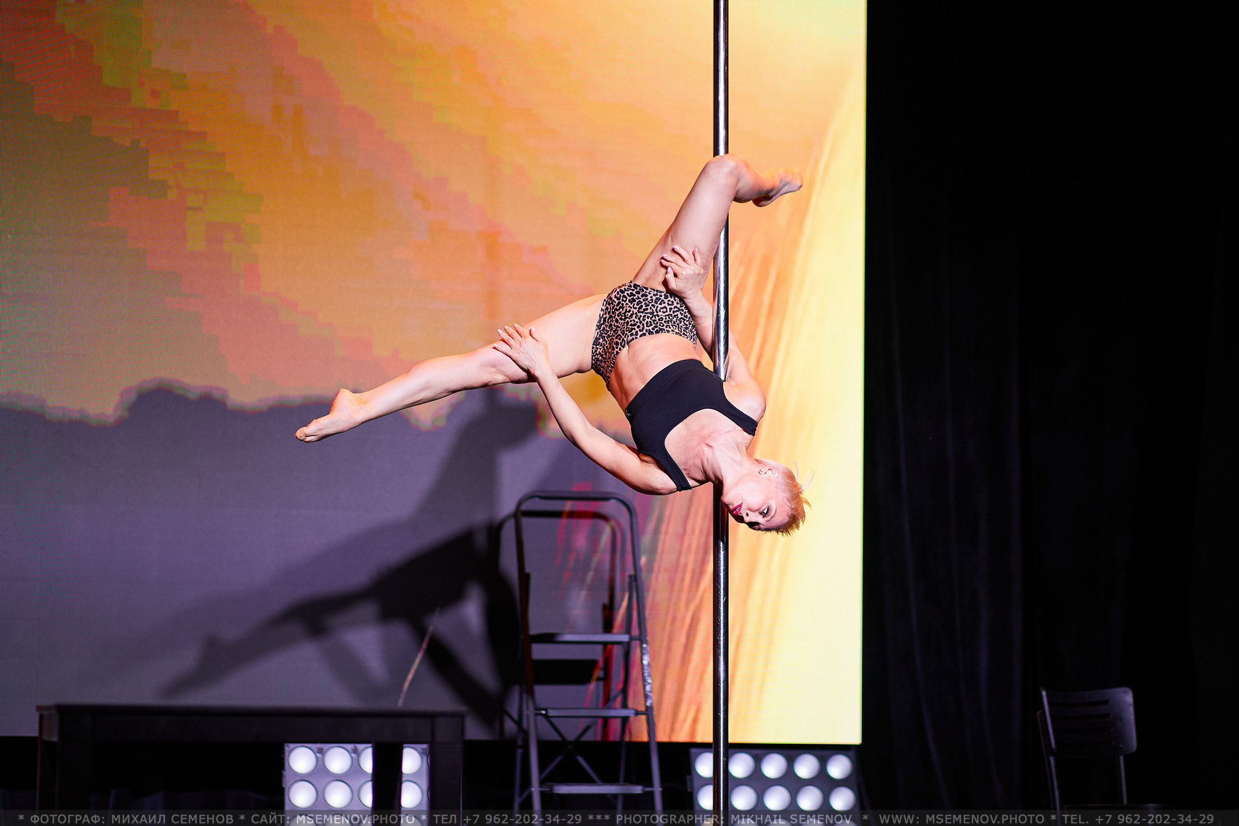 Отчетный концерт «VERTICAL» Студия воздушного фитнеса. Фотограф, фотопроекты Михаила Семенова в Ярославле. Фотошкола