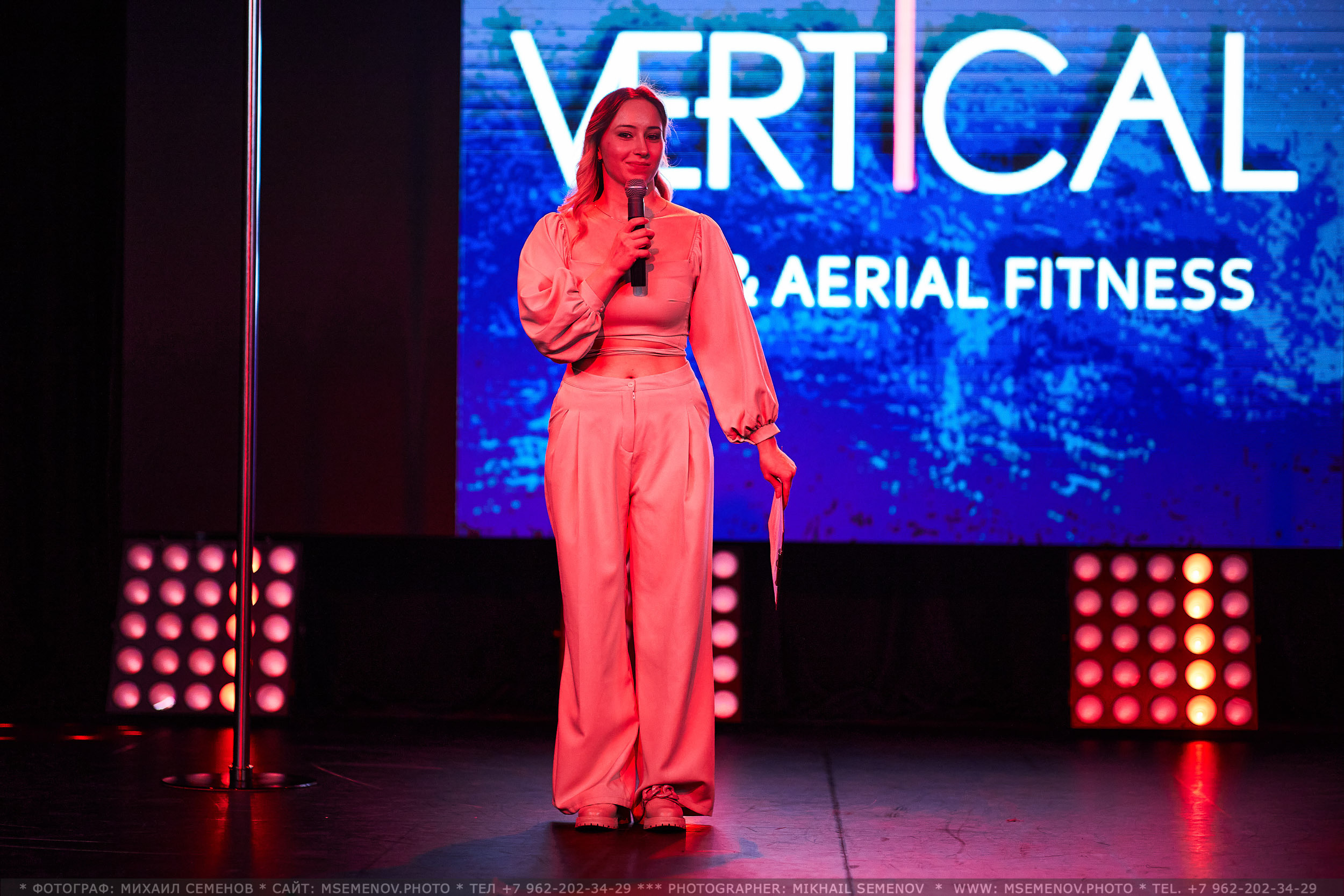 Отчетный концерт «VERTICAL» Студия воздушного фитнеса. Фотограф, фотопроекты Михаила Семенова в Ярославле. Фотошкола