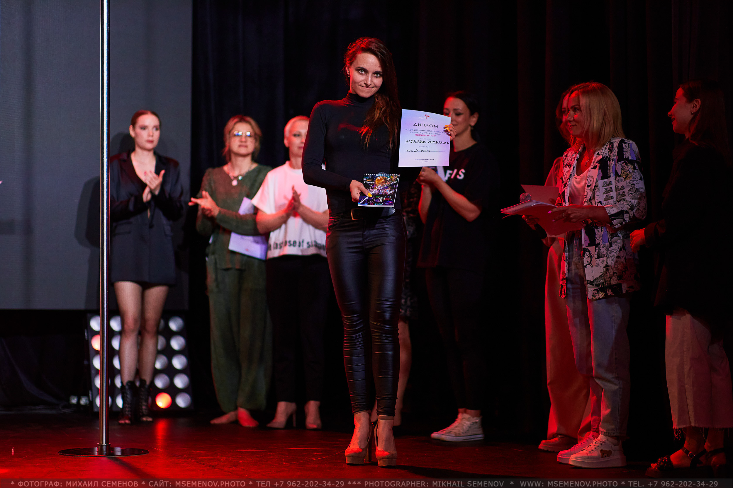 Отчетный концерт «VERTICAL» Студия воздушного фитнеса. Фотограф, фотопроекты Михаила Семенова в Ярославле. Фотошкола